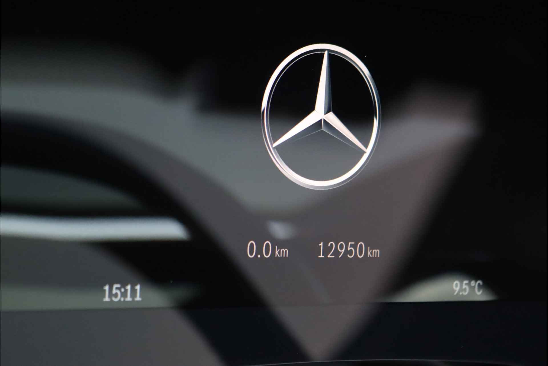 Mercedes-Benz EQE 350 Luxury Line 89 kWh | Airmatic | Hyperscreen | Distronic+ | Stoelventilatie | HUD | Panoramadak | Warmtepomp |DIgital Light | Burmester | Luchtkwaliteitspakket | Nappa Leder | - 27/49