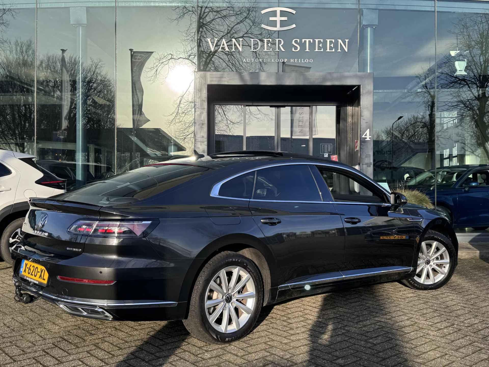 Volkswagen Arteon 1.4 TSI eHybrid R-Line Business+ Schuifdak | Massage | Stoelverwarming V+A - 2/34