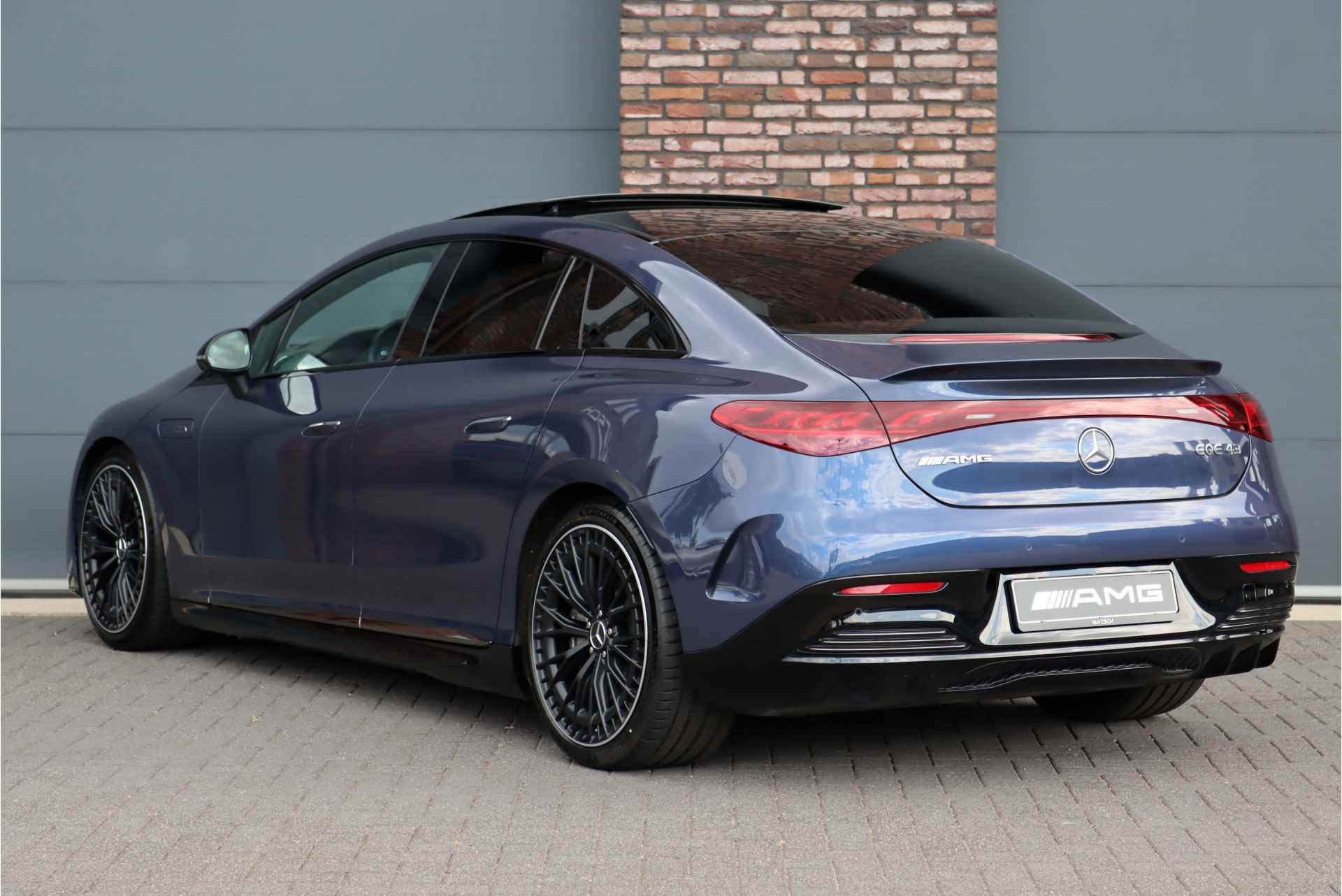 Mercedes-Benz EQE AMG 43 4MATIC Premium 91 kWh | 64.000,- ex BTW | Hypercreen | Distronic+ | Burmester | Memory | Panoramadak | HUD | Digital Light | AMG-Stuurwieltoetsen | Warmtepomp | - 6/52