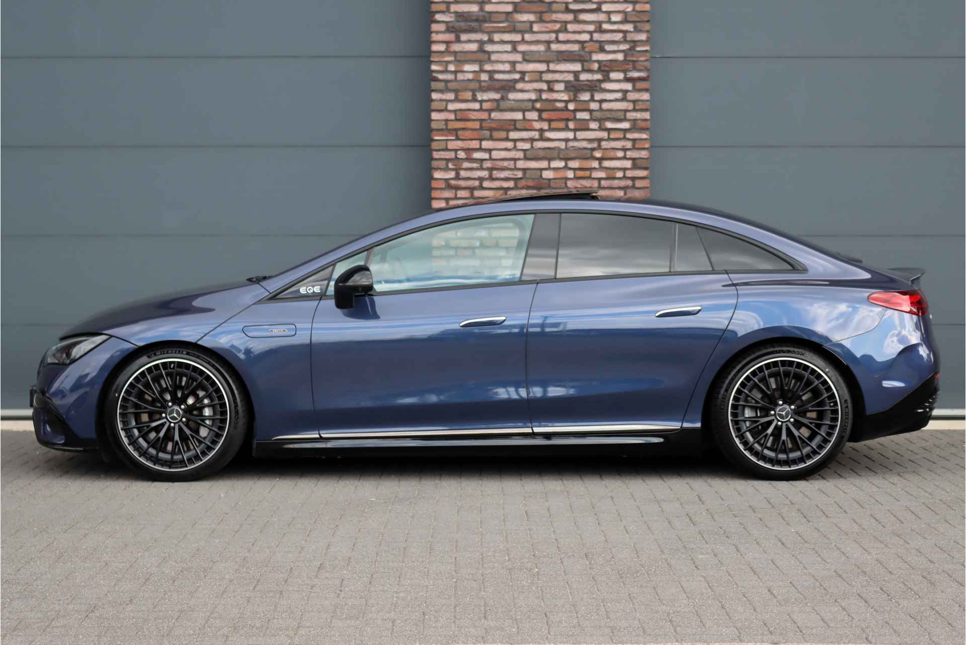 Mercedes-Benz EQE AMG 43 4MATIC Premium 91 kWh | 64.000,- ex BTW | Hypercreen | Distronic+ | Burmester | Memory | Panoramadak | HUD | Digital Light | AMG-Stuurwieltoetsen | Warmtepomp | - 10/52