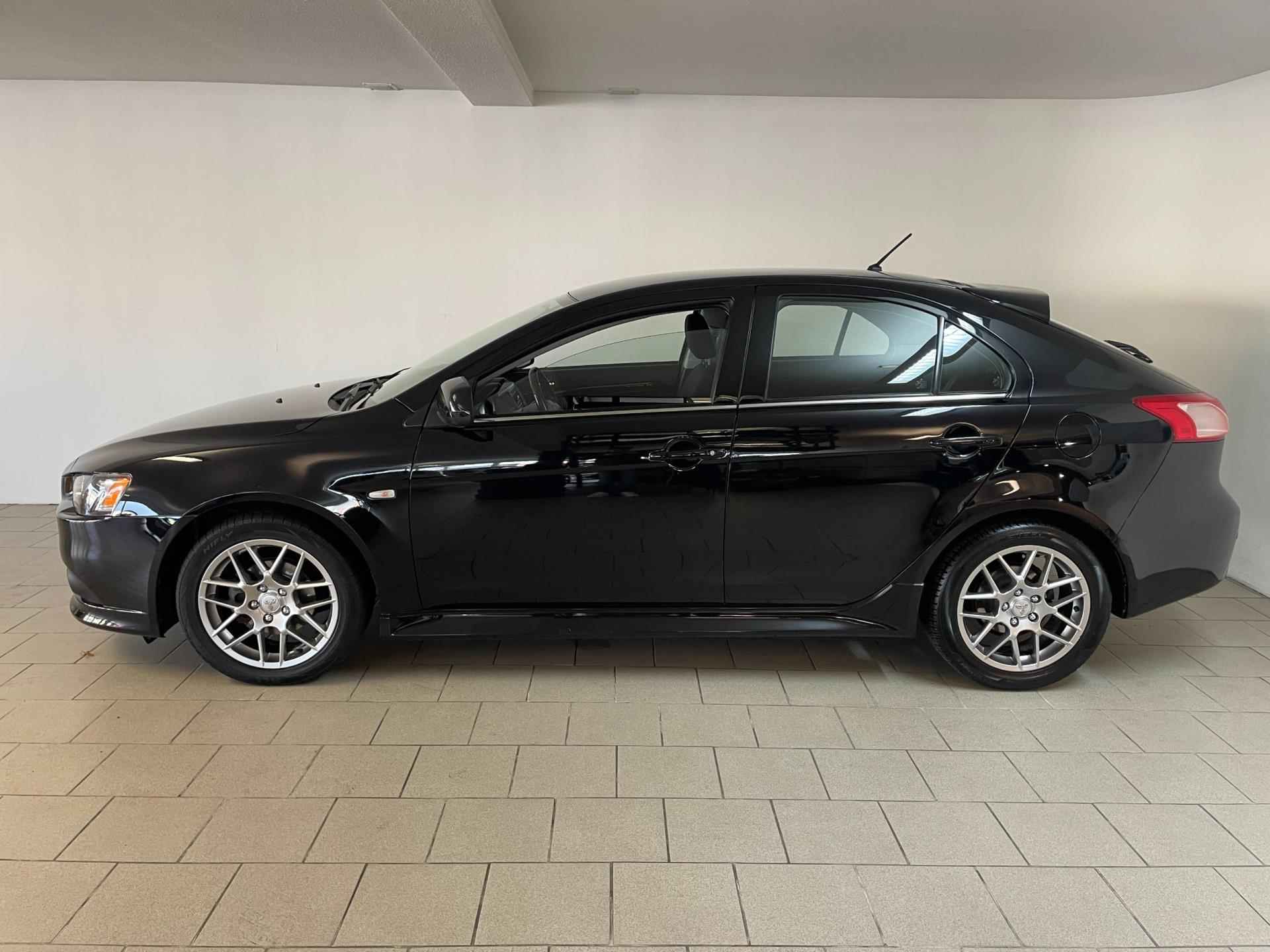 Mitsubishi Lancer Sportback 1.6 Limited Edition AIRCO BLUETOOTH ELEK RAMEN CENT VERG 17INCH VELGEN ZEER NETTE AUTO - 3/38