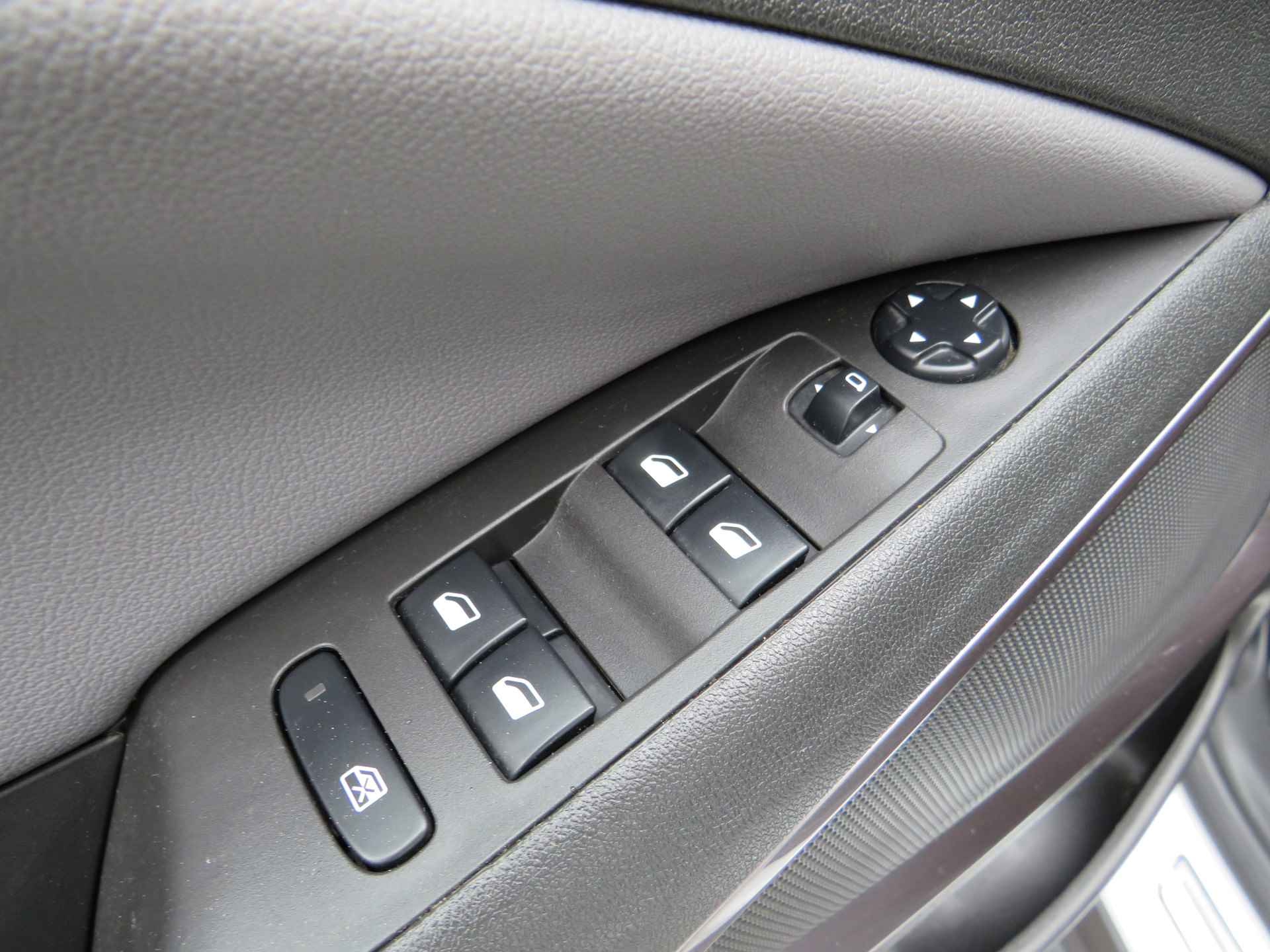 Opel Crossland X 1.2 Turbo Innovation Automaat| 110-PK | Clima-Airco | Navigatie | Panoramadak | Incl. BOVAG Garantie | - 26/46