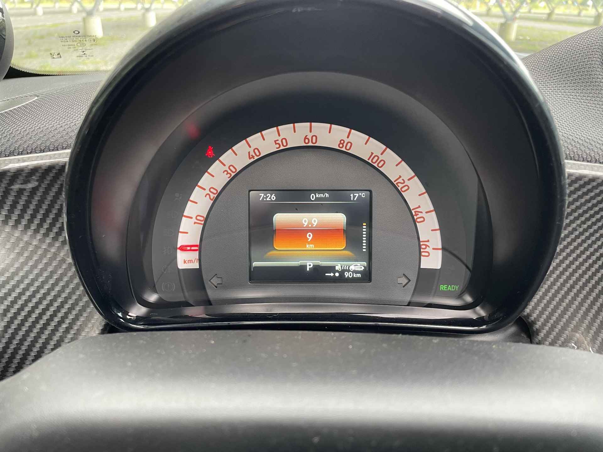 Smart fortwo cabrio EQ Comfort 18 kWh | Winterpakket | Rood dak | Carbon optiek interieur | Auto klimaat | Apple carplay/Android auto | - 17/32