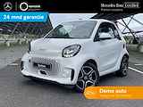 Smart fortwo cabrio EQ Comfort 18 kWh | Winterpakket | Rood dak | Carbon optiek interieur | Auto klimaat | Apple carplay/Android auto |