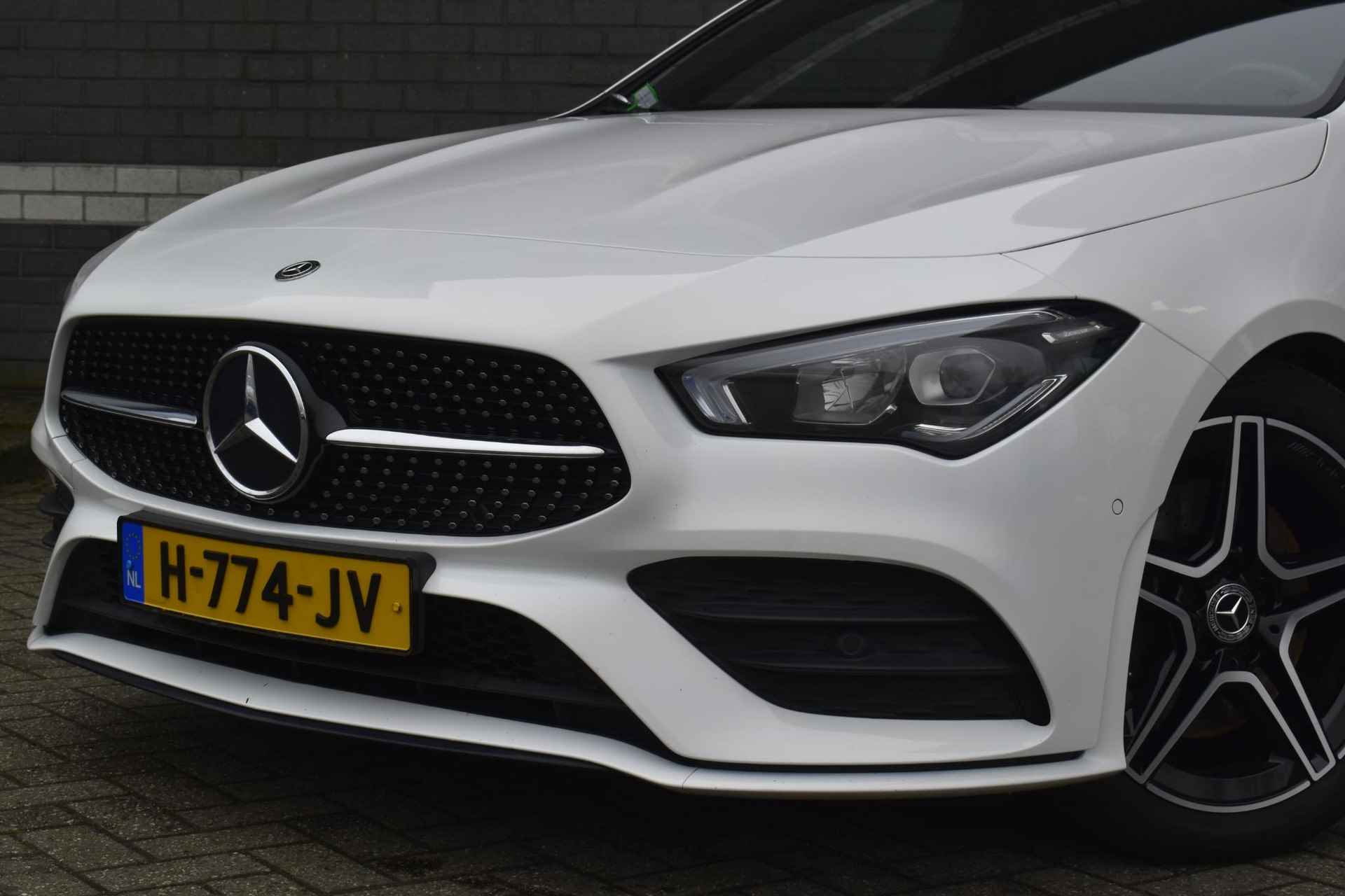 Mercedes-Benz CLA-klasse Shooting Brake 200 Business Solution AMG / Pano / Stoelverwarming / Trekhaak / Widescreen - 28/44