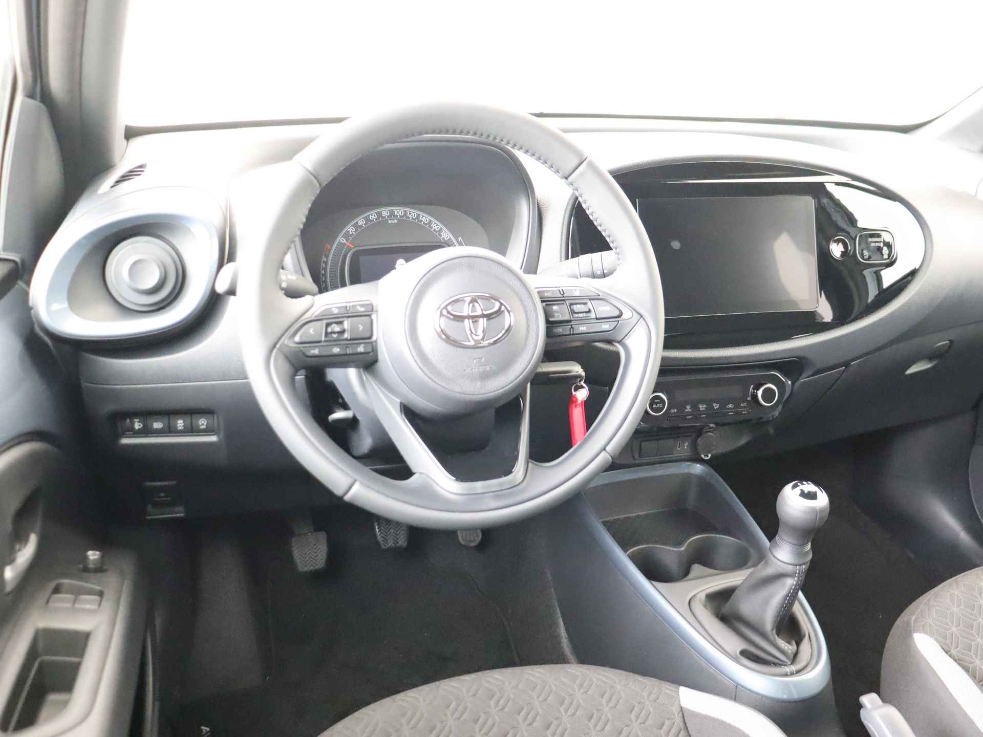 Toyota Aygo X 1.0 VVT-i MT Pulse DEMO - 6/39