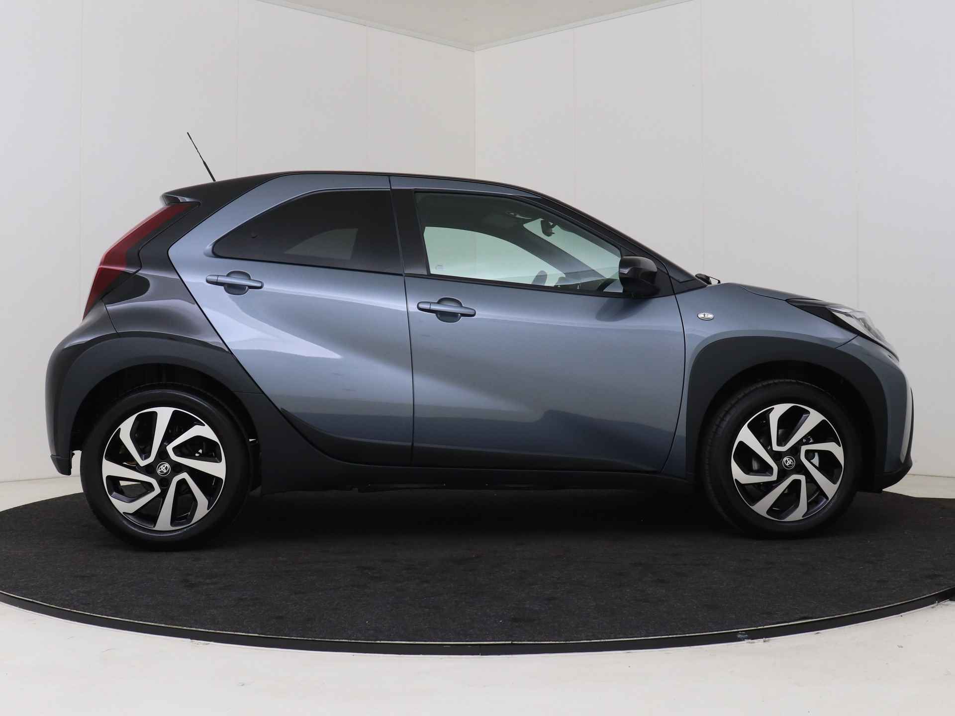 Toyota Aygo X 1.0 VVT-i MT Pulse DEMO - 15/39