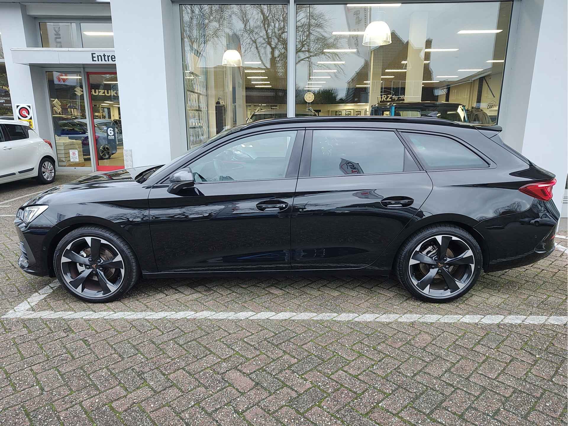 CUPRA Leon Sportstourer 1.5 e-TSI BUSINESS DSG Virtual Cockpit | Dodehoek | Keyless | Elek. Stoelen - 3/39