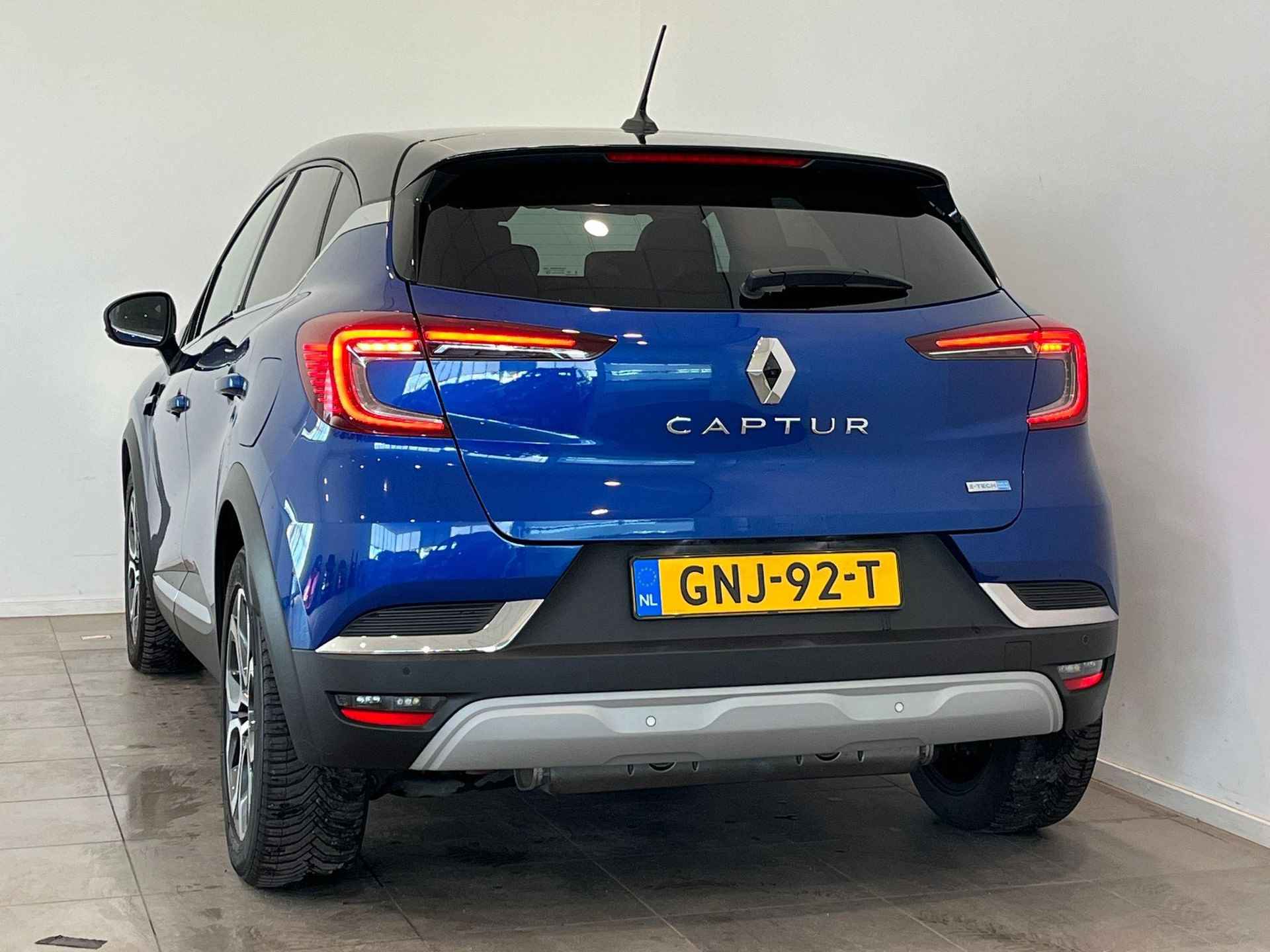 Renault Captur 1.6 E-Tech Plug-in Hybrid 160 Intens | NAVIGATIE | CAMERA | PDC | ANDROID & APPLE CARPLAY | CLIMA | CRUISE - 5/33