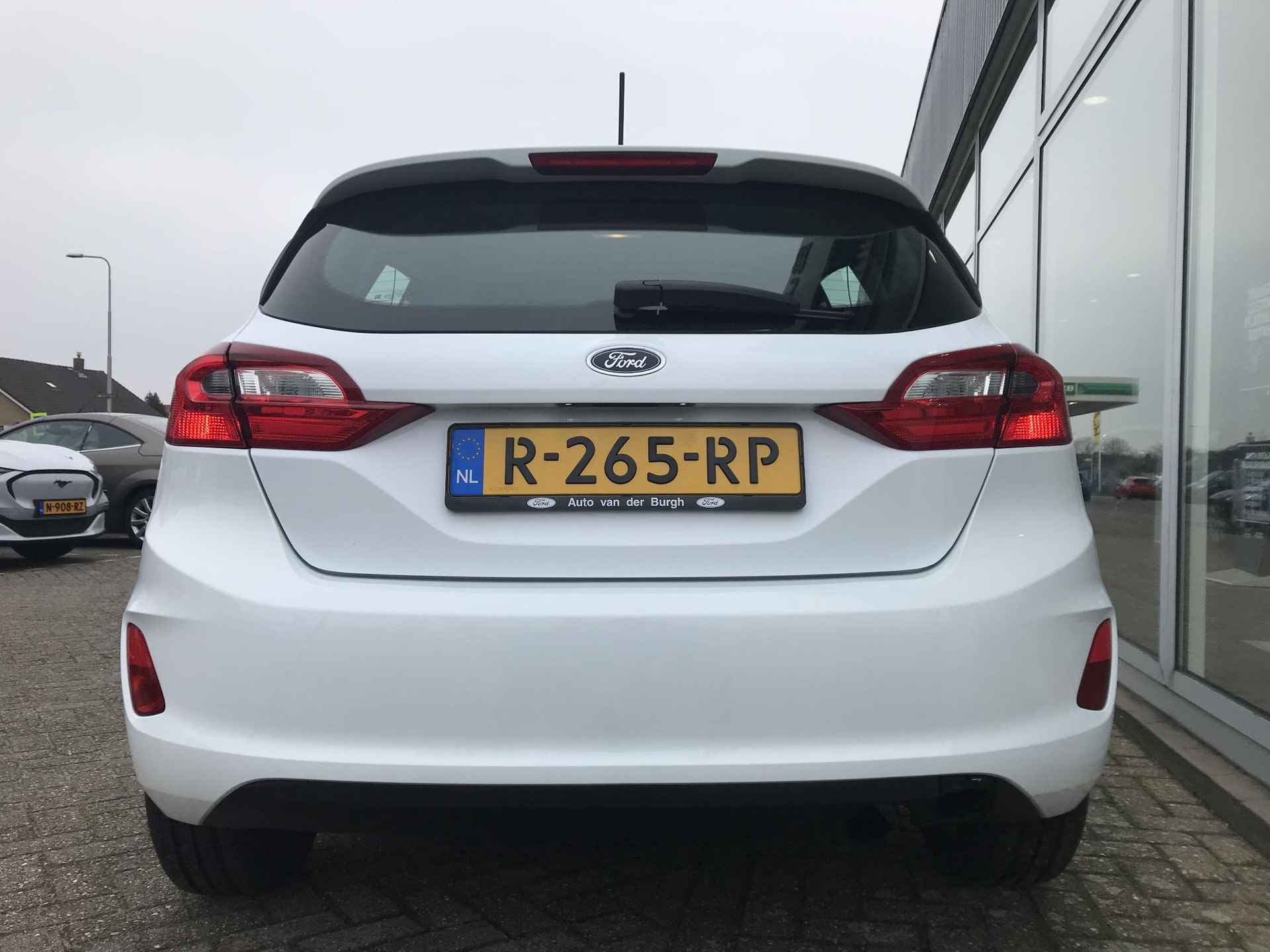 Ford Fiesta 5-deurs Trend 1.1i 70pk - 8/29