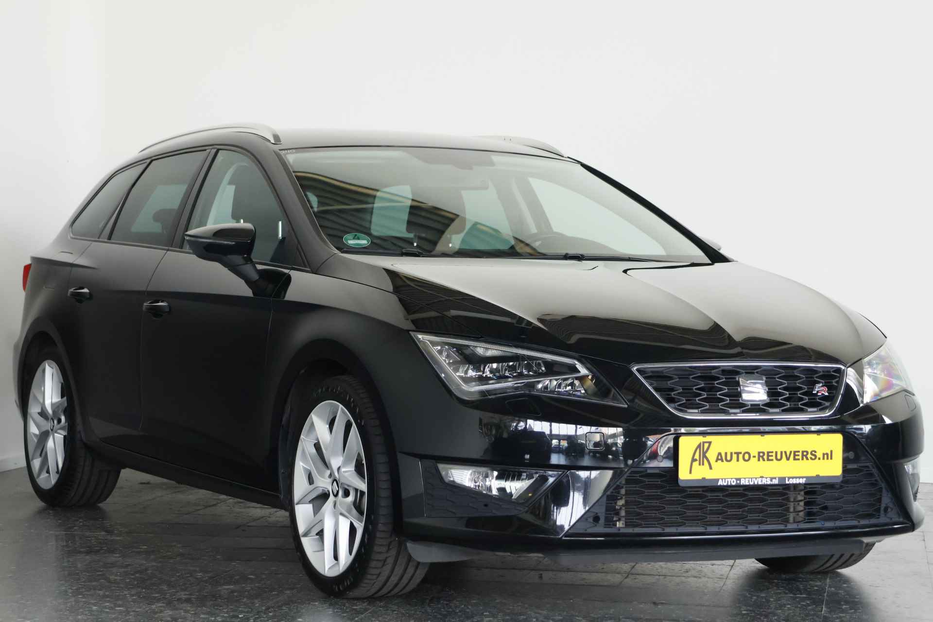 SEAT León ST 1.4 EcoTSI FR / LED / Navi / DSG / Cruisecontrol - 4/26