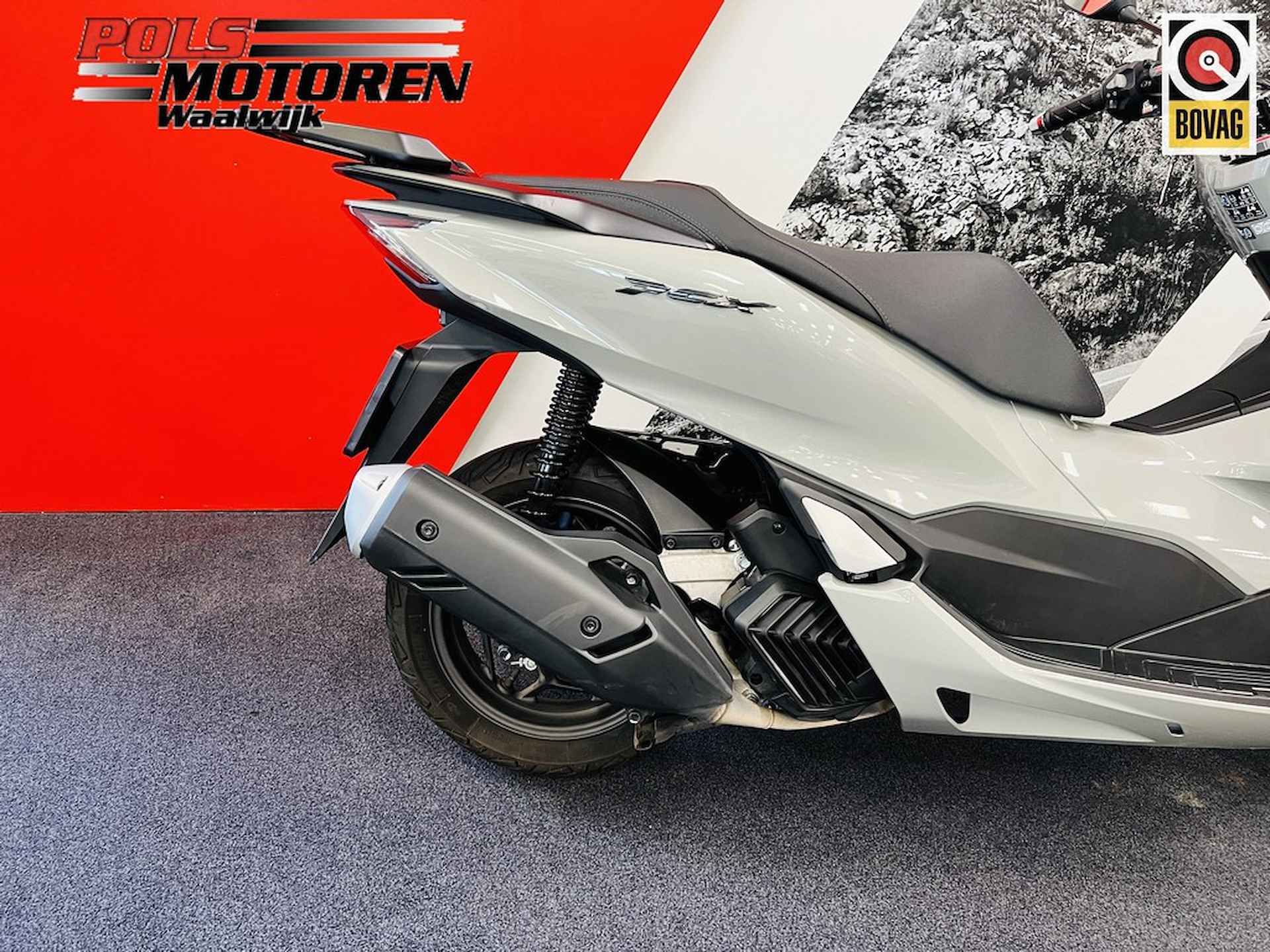 Honda WW 125 AP PCX 125 - 7/17