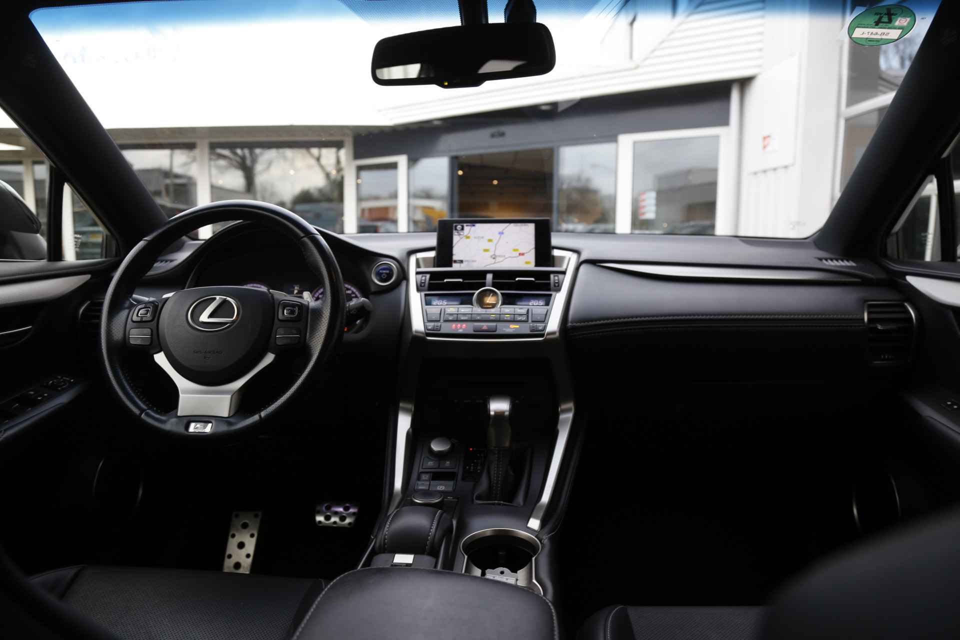 Lexus NX 300h AWD F Sport Line*Perfect Onderh.*Afneemb. Trekhaak/Camera/Leder/Stoelverw./Cruise-Control/Climate-Control/Elek. Klep/LED/18 - 44/60