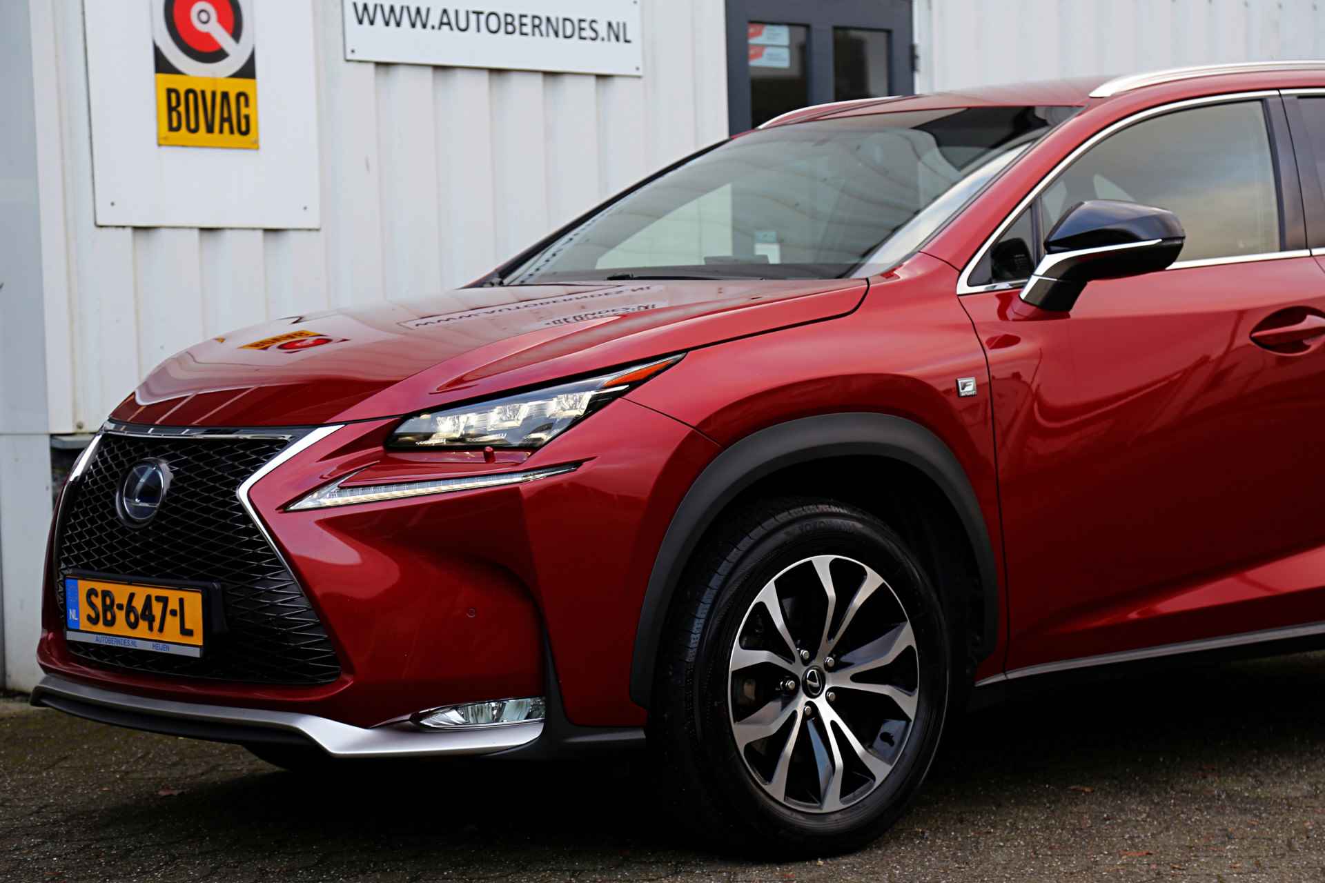 Lexus NX 300h AWD F Sport Line*Perfect Onderh.*Afneemb. Trekhaak/Camera/Leder/Stoelverw./Cruise-Control/Climate-Control/Elek. Klep/LED/18 - 48/60