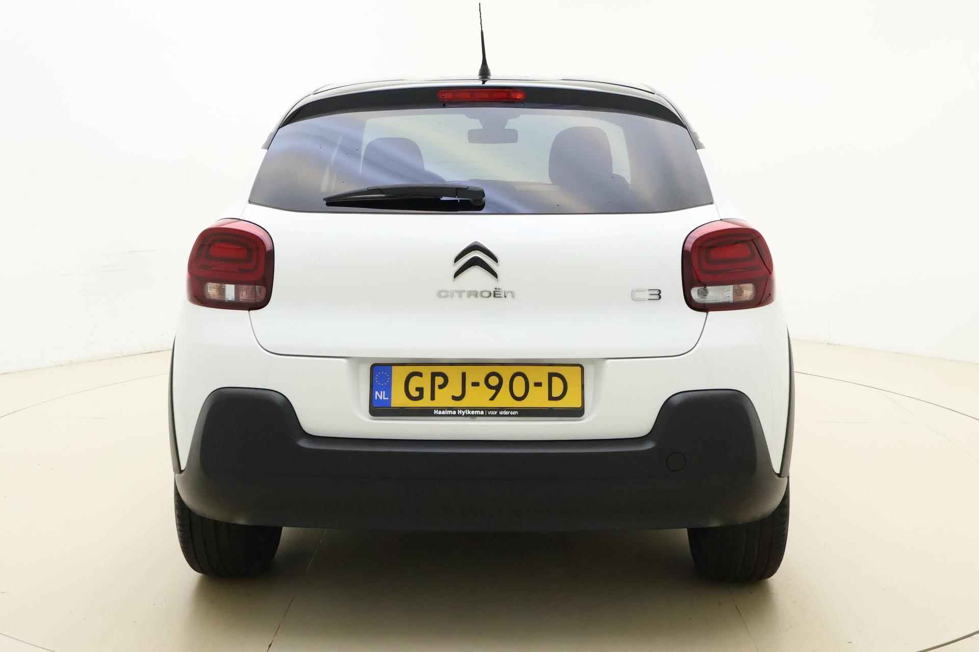 Citroen C3 1.2 PureTech Feel Edition 110 PK Automaat | Navigatie via Apple Carplay | Climate control | Parkeersensoren | Keyless start | Getint glas | Zwart dak - 11/31