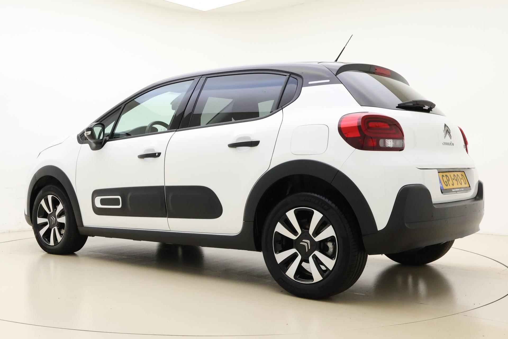 Citroen C3 1.2 PureTech Feel Edition 110 PK Automaat | Navigatie via Apple Carplay | Climate control | Parkeersensoren | Keyless start | Getint glas | Zwart dak - 12/31