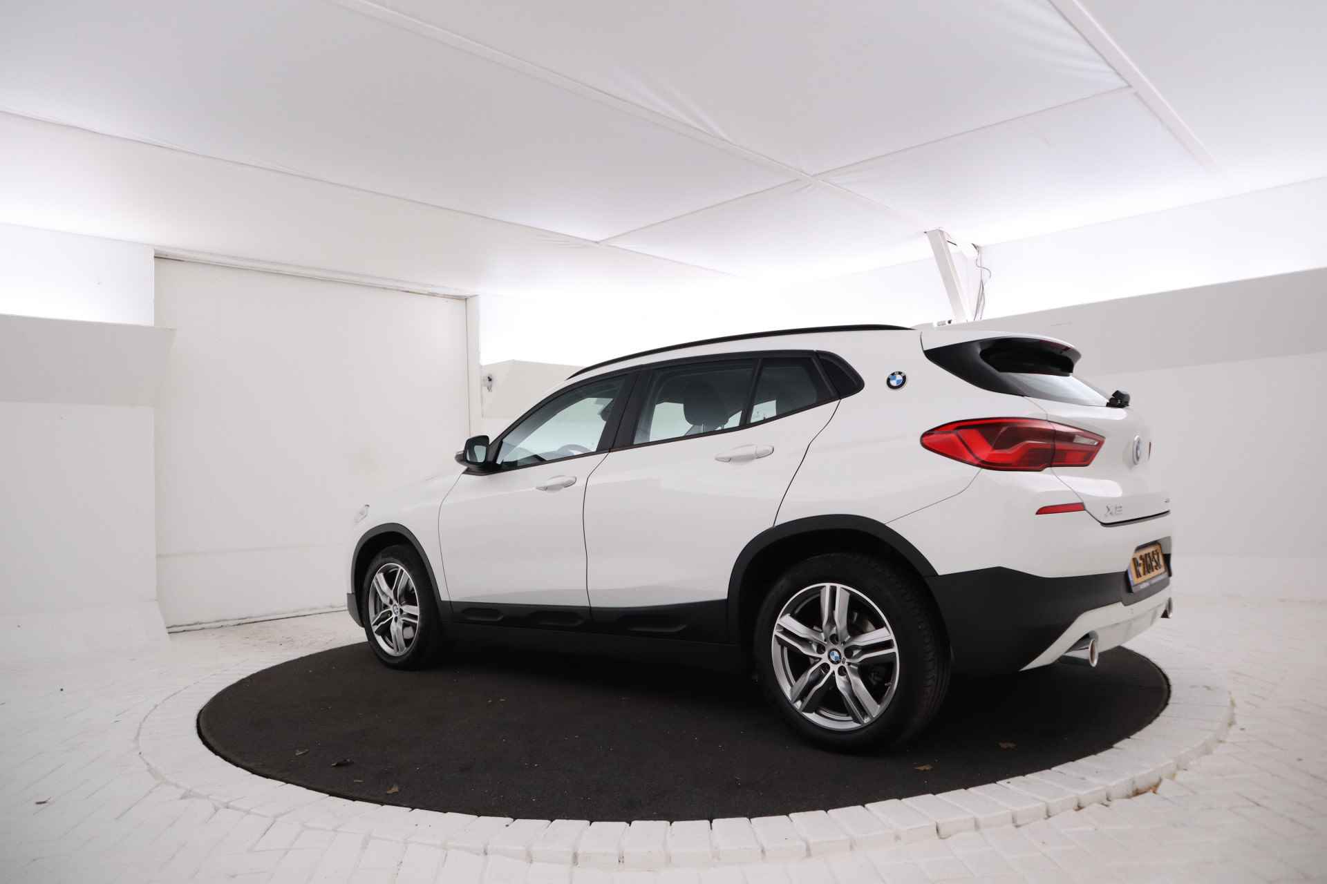 BMW X2 sDrive20i Executive Leer, Stoelverwarming, Cruise, Navigatie, - 5/38