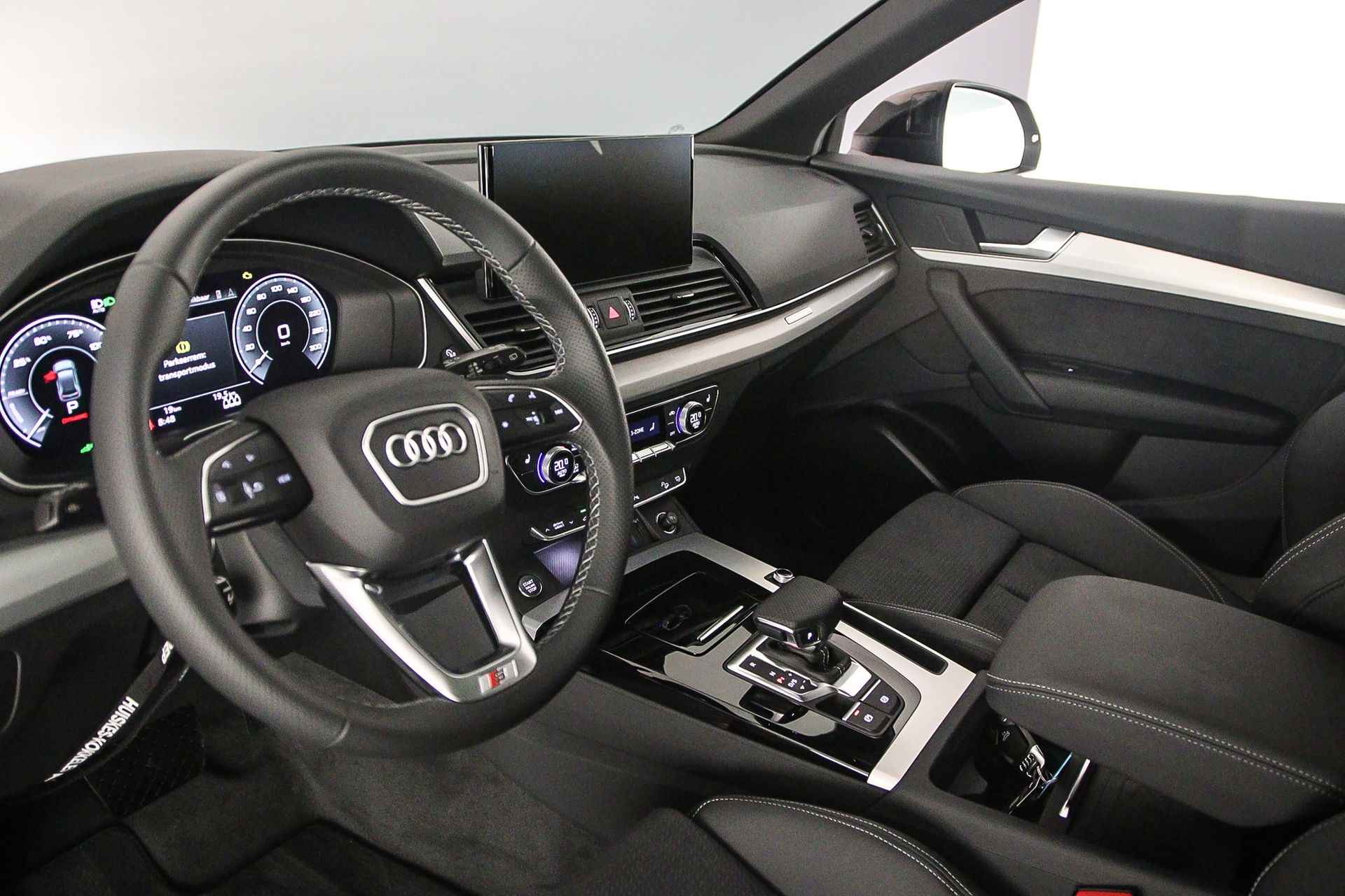 Audi Q5 Sportback S edition Competition 50 TFSI e 299pk 7 versn. S-tronic quattro Luchtvering/ Trekhaak/ Nardogrijs - 39/123