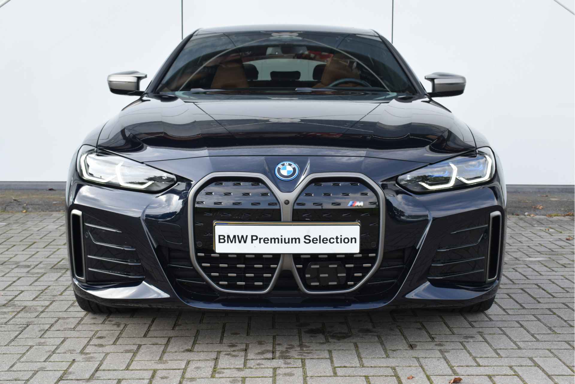 BMW i4 M50 High Executive 80 kWh / BMW M 50 Jahre uitvoering / Schuif-kanteldak / Adaptief M Onderstel / Laserlight / M Sportstoelen / Harman Kardon - 8/36