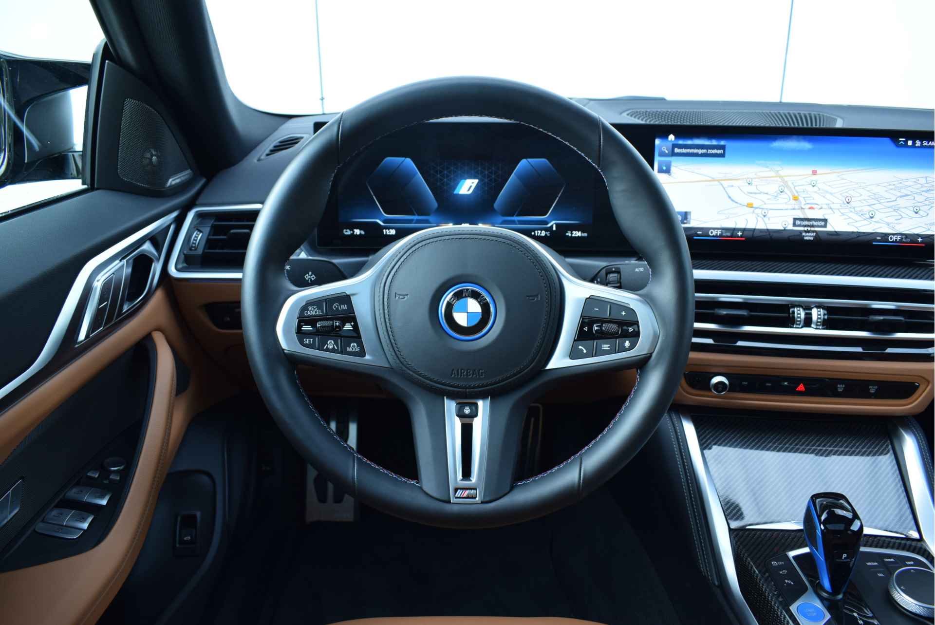 BMW i4 M50 High Executive 80 kWh / BMW M 50 Jahre uitvoering / Schuif-kanteldak / Adaptief M Onderstel / Laserlight / M Sportstoelen / Harman Kardon - 15/36