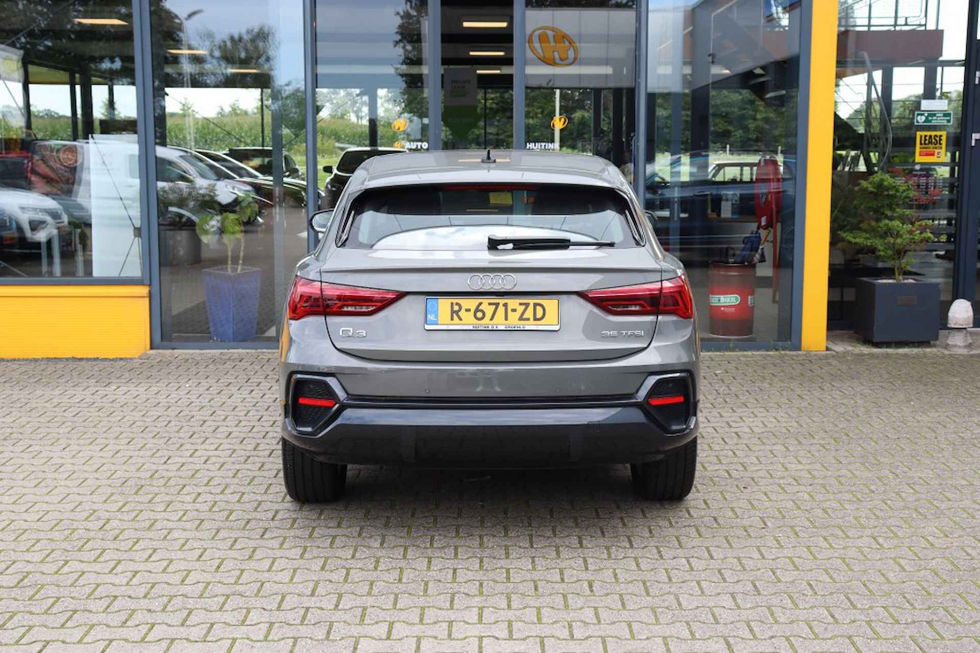 AUDI Q3 Sportback 35 TFSI 150 pk S-tronic  2x S line - panoramadak - 8/61