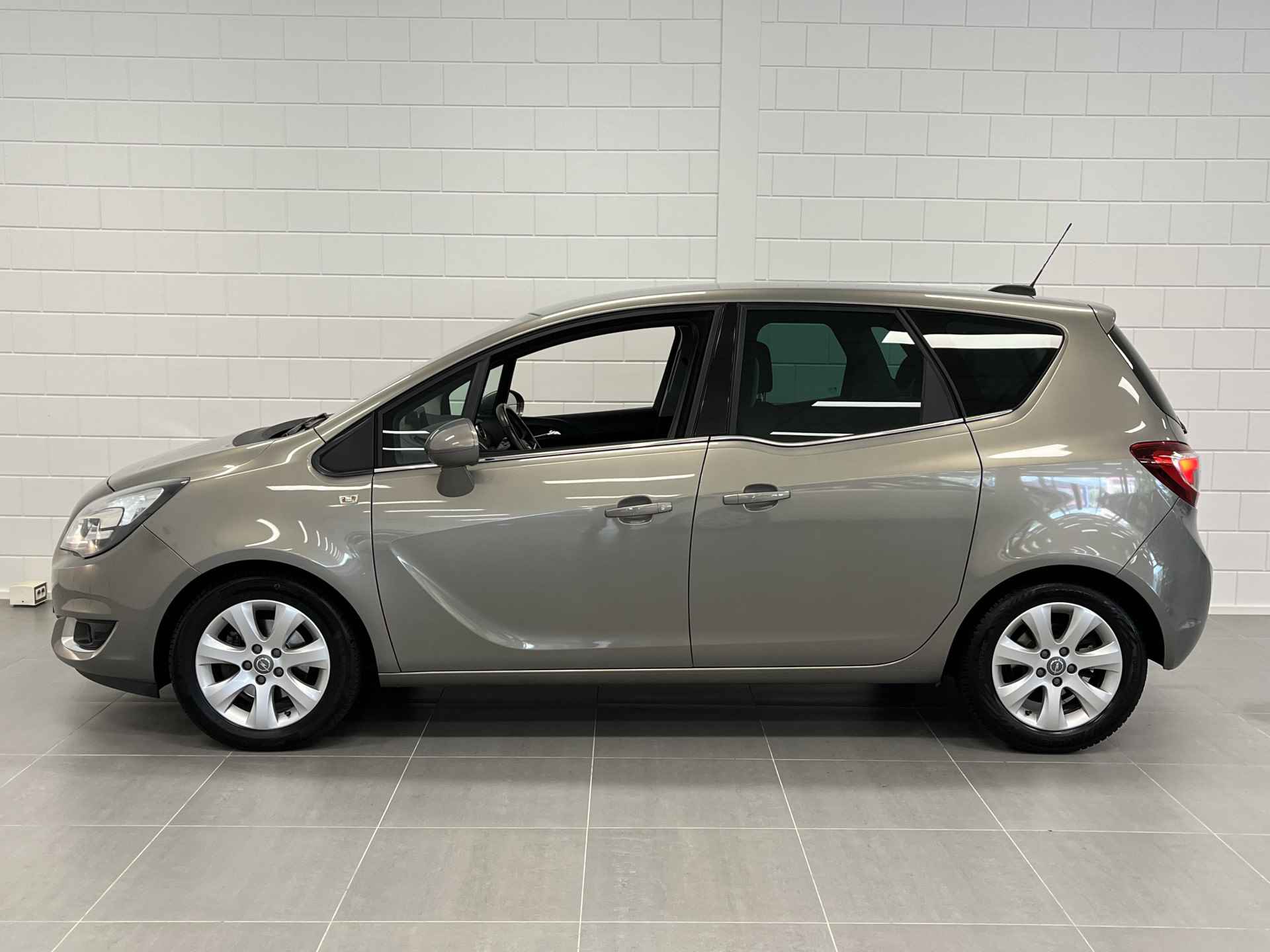 Opel Meriva 1.4 Turbo Blitz TREKHAAK | NAVIGATIE | LEDEREN BEKLEDING | ALL SEASON BANDEN | KEURIGE AUTO! - 9/50