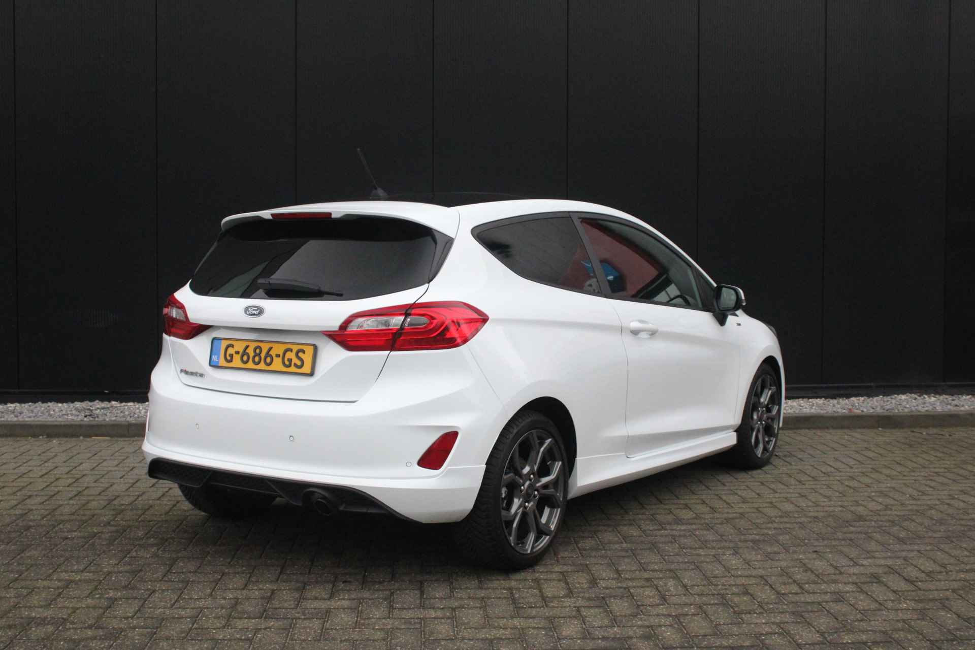 Ford Fiesta 1.0 EcoBoost ST-line | Pano-dak | Winter-pack | Stuur,Stoel & Voorruitverwarming | Cruise Control | Parkeersensoren | DAB - 2/26