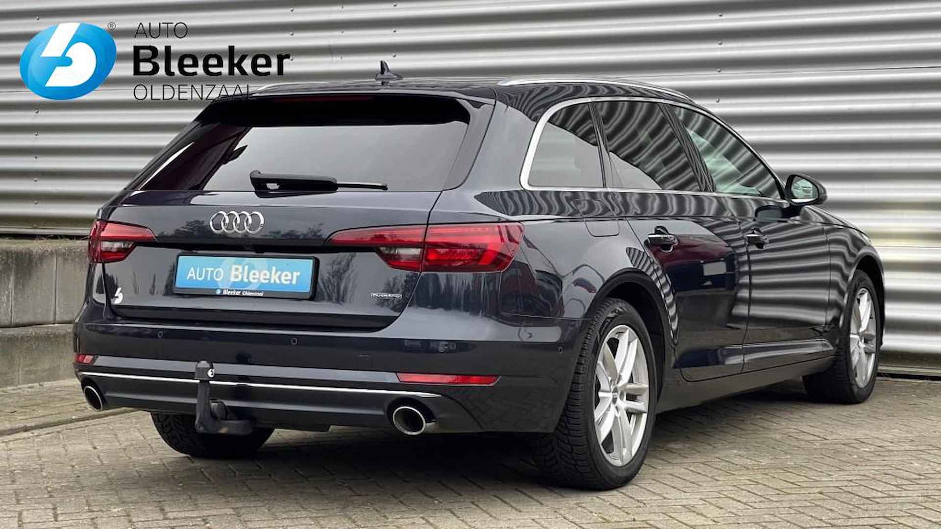 AUDI A4 2.0T 252Pk Quattro MHEV Design ProLine + Trekhaak Carplay 360 Ca - 2/35