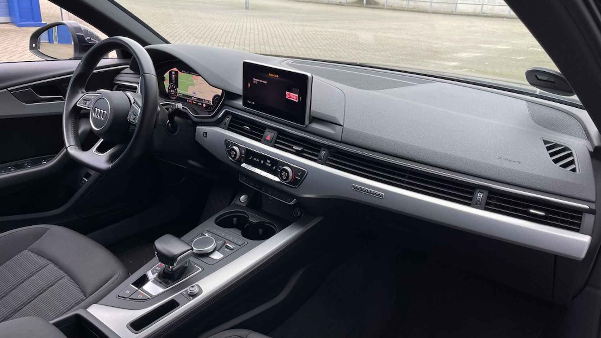 AUDI A4 2.0T 252Pk Quattro MHEV Design ProLine + Trekhaak Carplay 360 Ca - 15/35