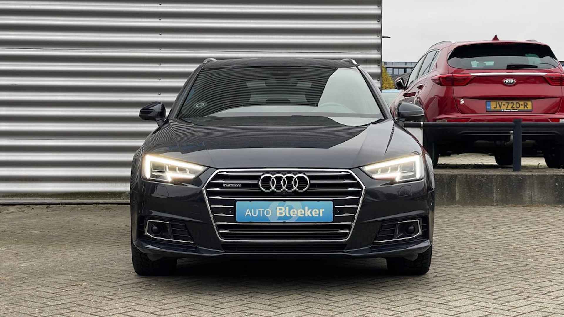 AUDI A4 2.0T 252Pk Quattro MHEV Design ProLine + Trekhaak Carplay 360 Ca - 22/35