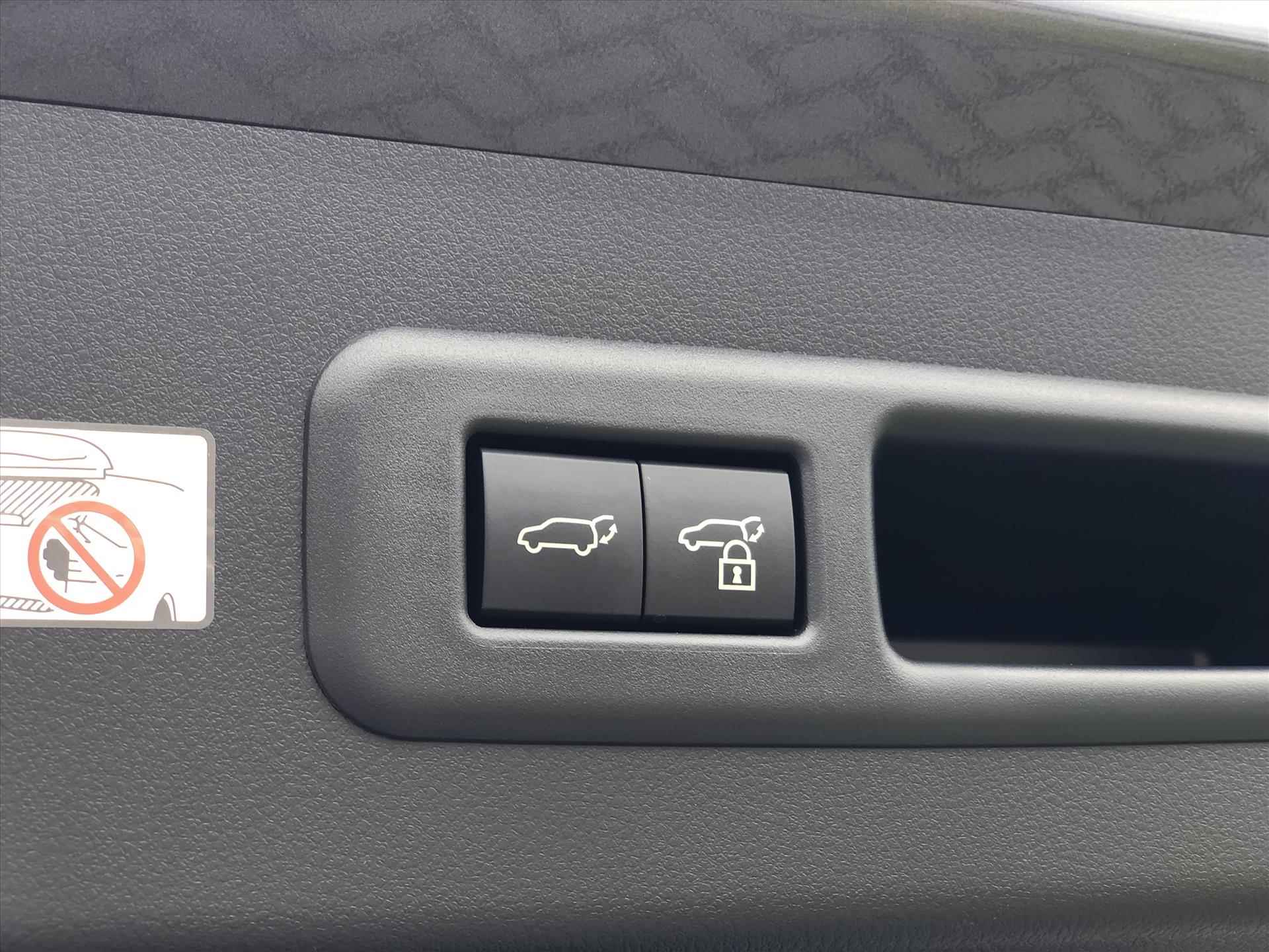 Lexus Lbx 1.5 Hybrid Relax Advanced Pack | Mark Levinson, Head up display, 360 Camera, Leer, Dodehoekherkenning, Parkeersensoren - 10/46