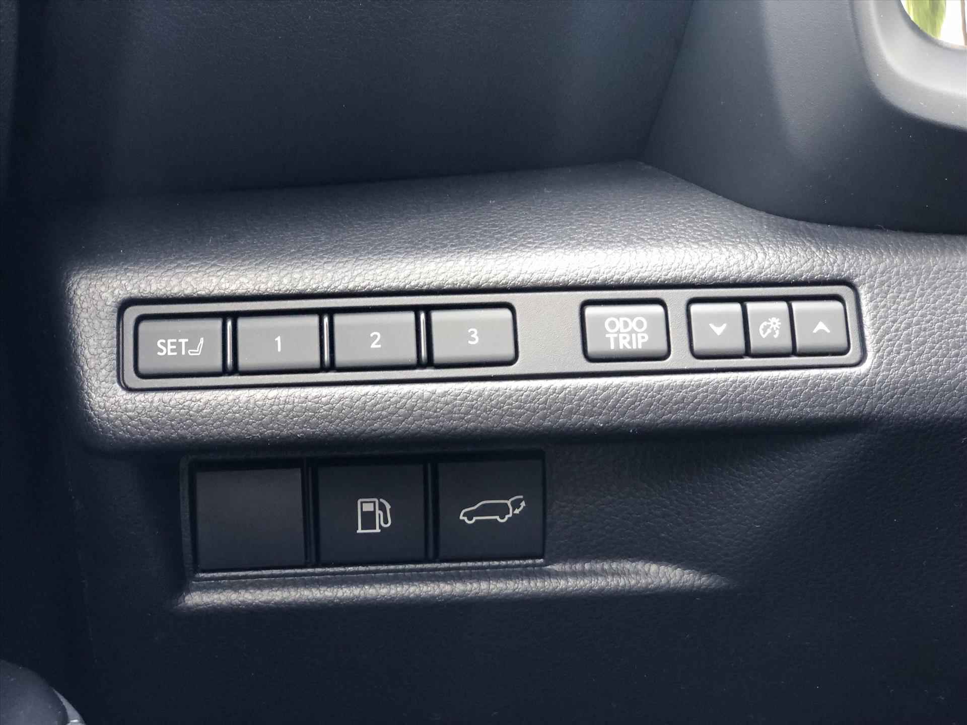 Lexus Lbx 1.5 Hybrid Relax Advanced Pack | Mark Levinson, Head up display, 360 Camera, Leer, Dodehoekherkenning, Parkeersensoren - 37/46