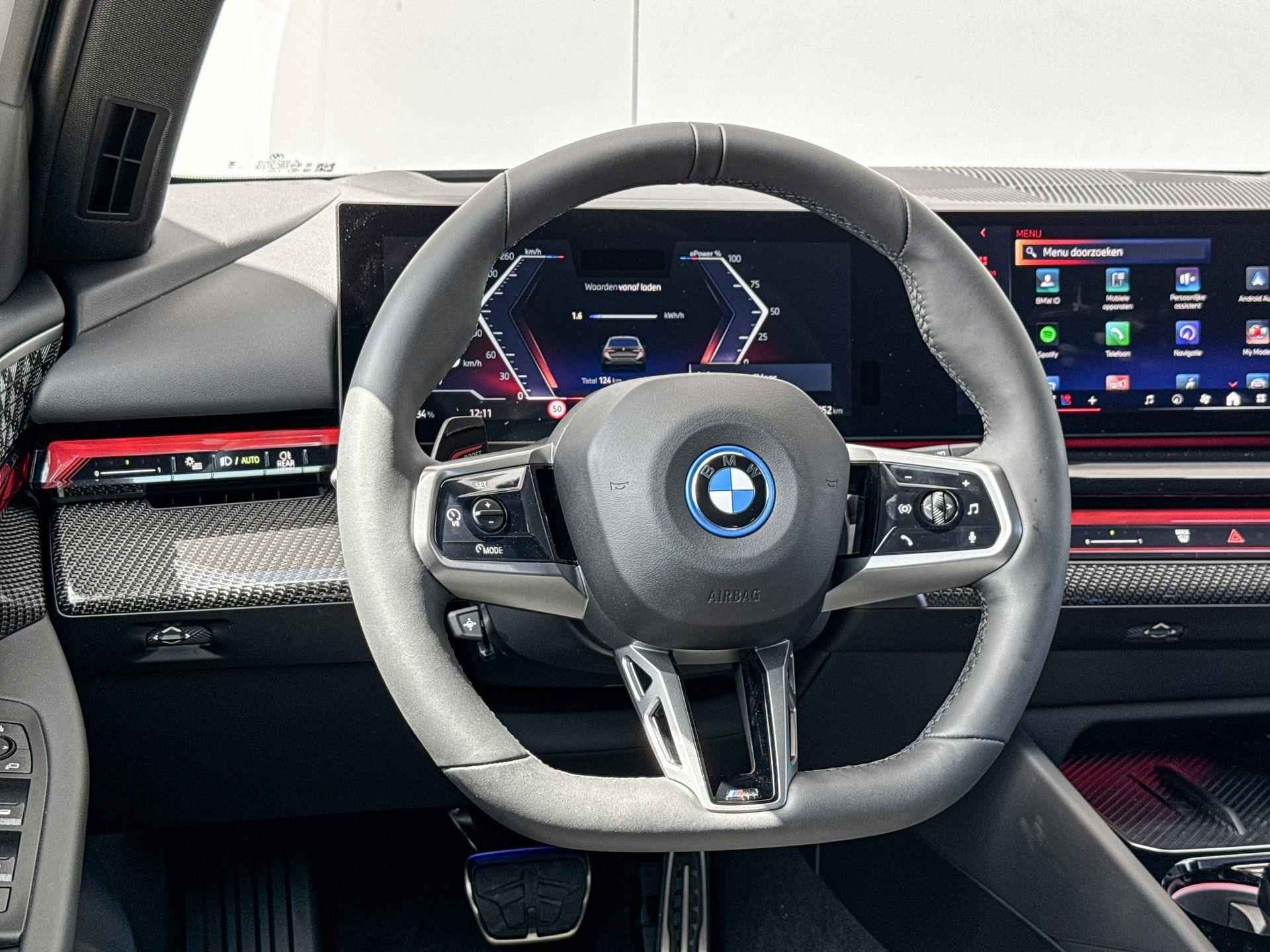 BMW i5 Touring eDrive40 M Sport Edition Comfort Acces / Driving Assistant Proffesional / Stoelventilatie / Harman Kardon Audio / Getinte ramen / 21 '' / Panoramadak - 9/25