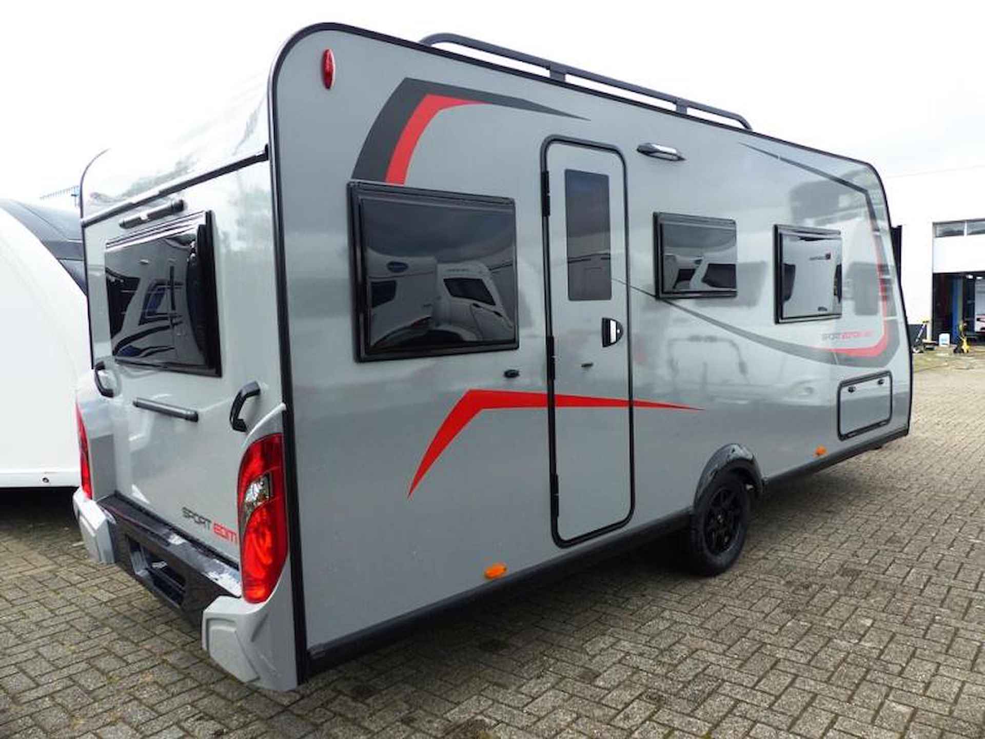 Sterckeman Sport Edition 480 CP met queensbed en rondzit - 3/16