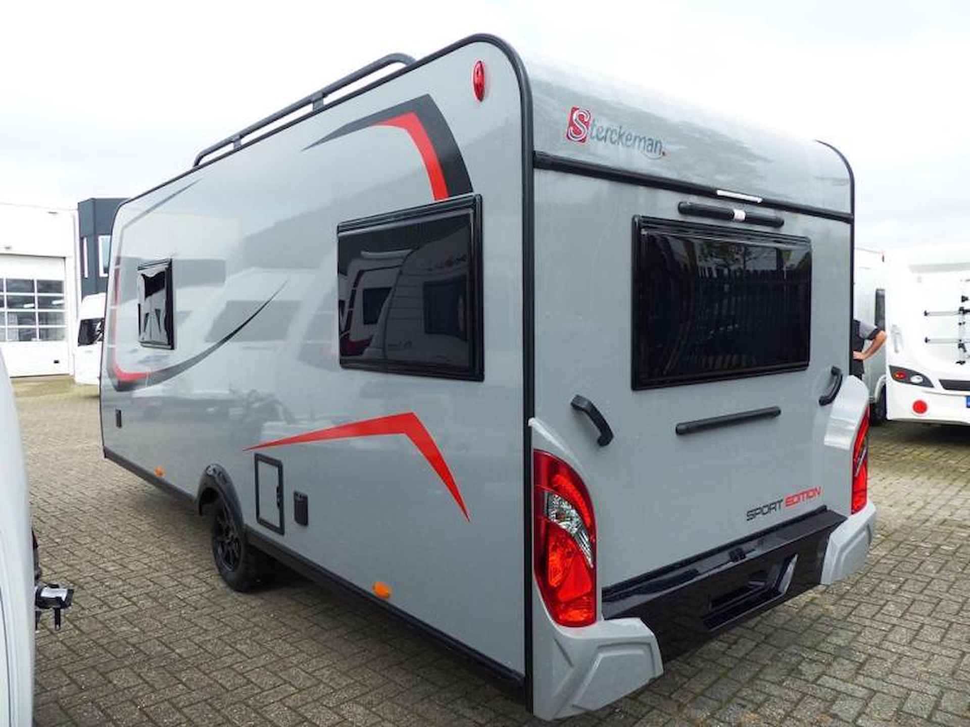 Sterckeman Sport Edition 480 CP met queensbed en rondzit - 4/16