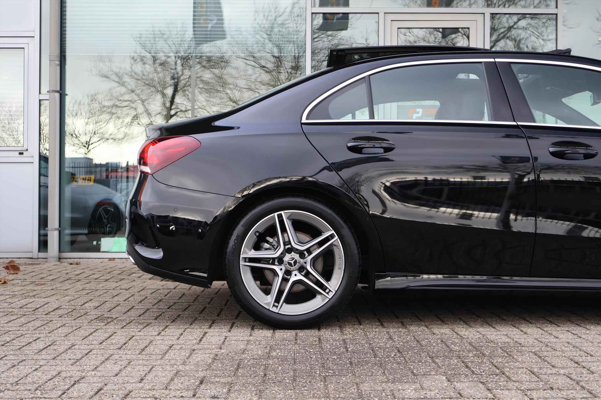 Mercedes A-Klasse Limousine A 200 AMG-Line 163pk 7G-DCT | Camera | LED | Navi | Pano | Carplay - 11/40