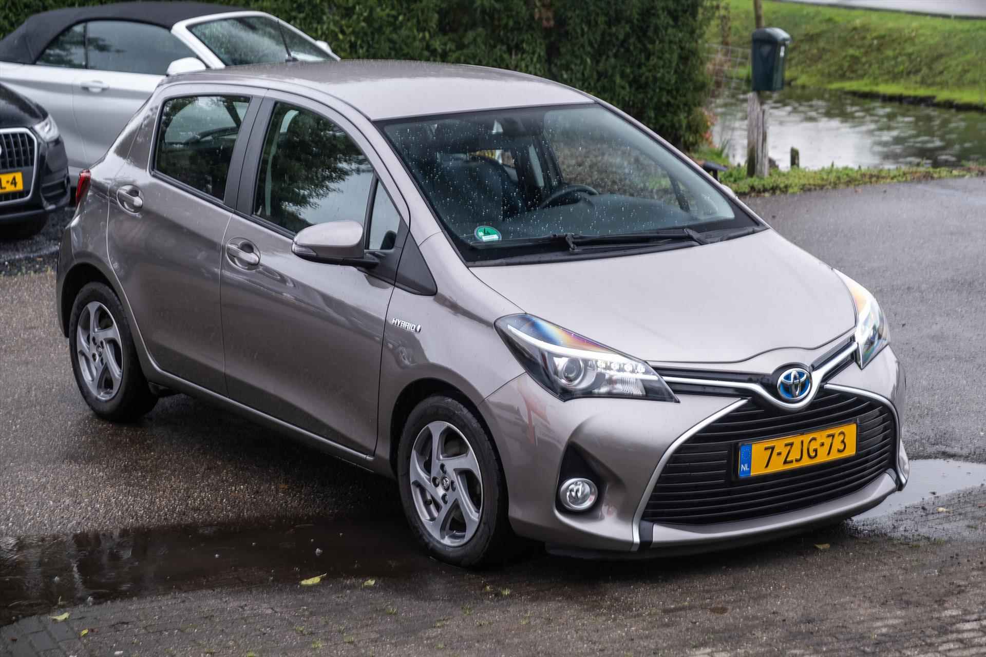 TOYOTA Yaris 1.5 Full Hybride 5 DEURS Automaat rijklaar bovag-garantie - 10/28