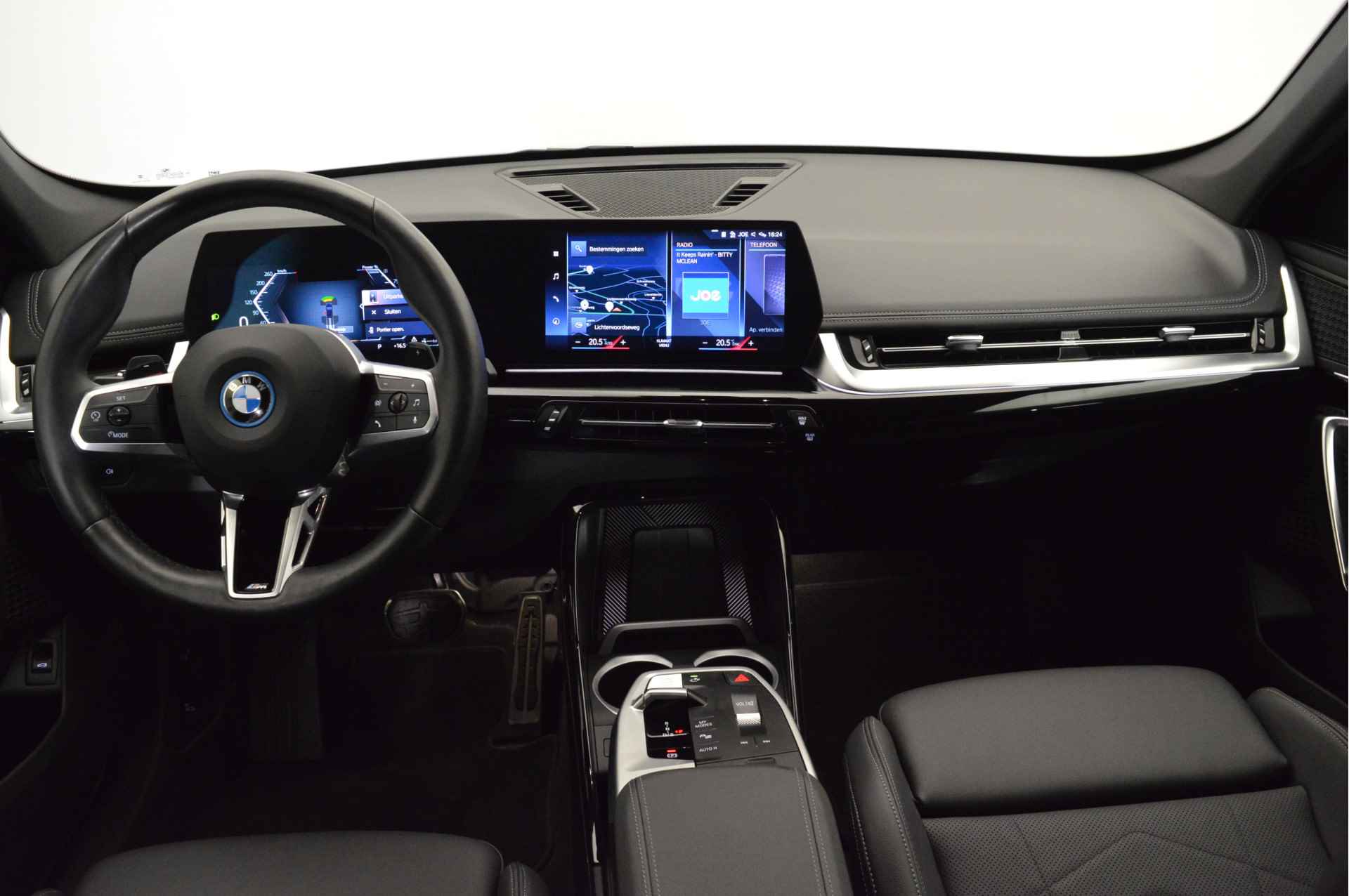 BMW X1 xDrive30e M Sport Automaat / Adaptieve LED / Sportstoelen / Adaptief M Onderstel / Comfort Access / Widescreen Display / Parking Assistant - 9/21
