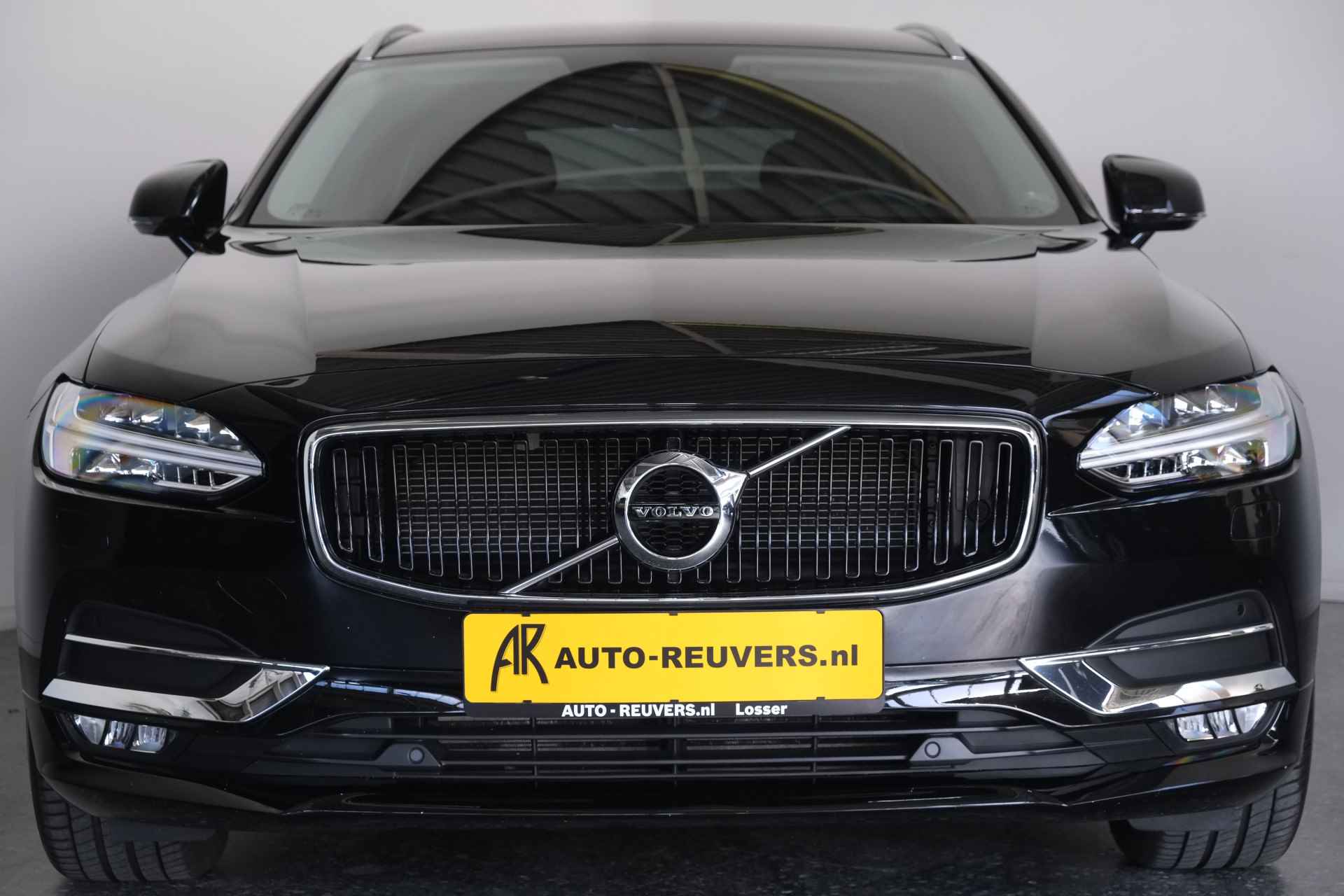 Volvo V90 2.0 T5 Momentum 251pk / LED / Leder / Carplay / Pilot assist / Automaat - 2/33