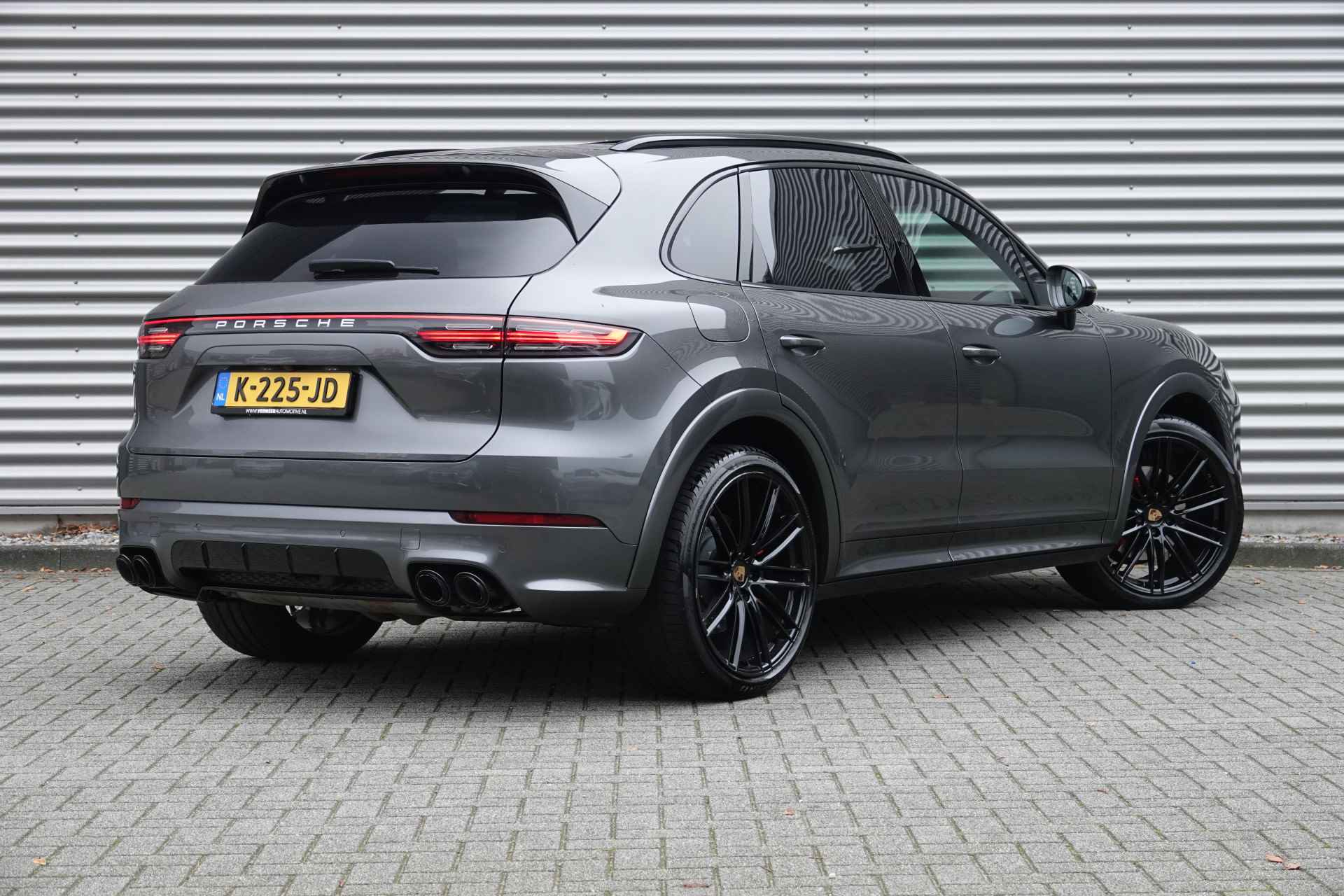 Porsche Cayenne 3.0 E-Hybrid | Achterasbesturing | ACC | Softclose | Sportuitlaten | Massagestoelen | Luchtvering | - 8/36