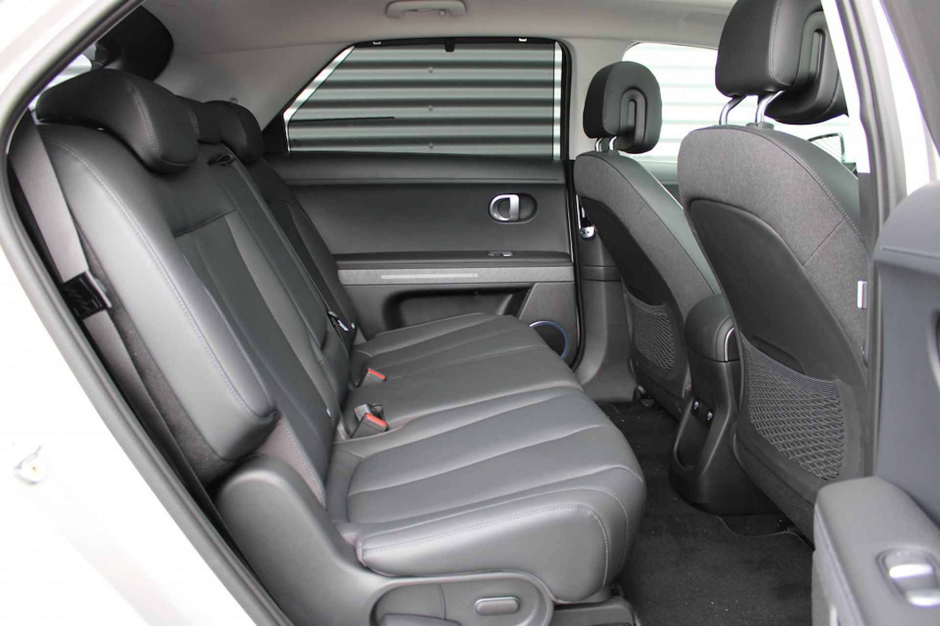 Hyundai IONIQ 5 77 kWh RWD Lounge + Panoramadak. DIRECT LEVERBAAR! - 12/36