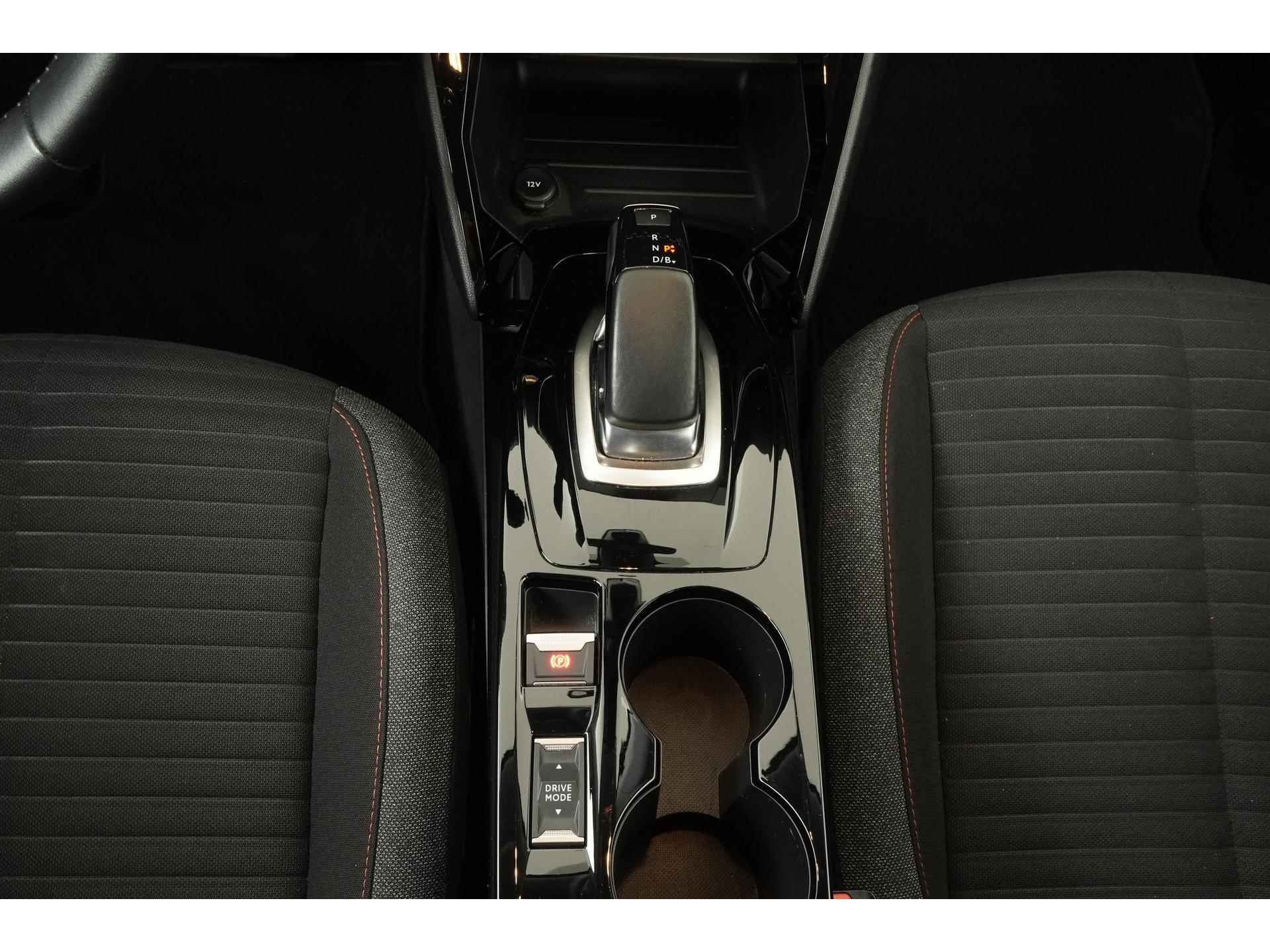 Peugeot e-208 EV Allure 50 kWh | Stoelverwarming | Parkeersensor | Zondag Open! - 11/40