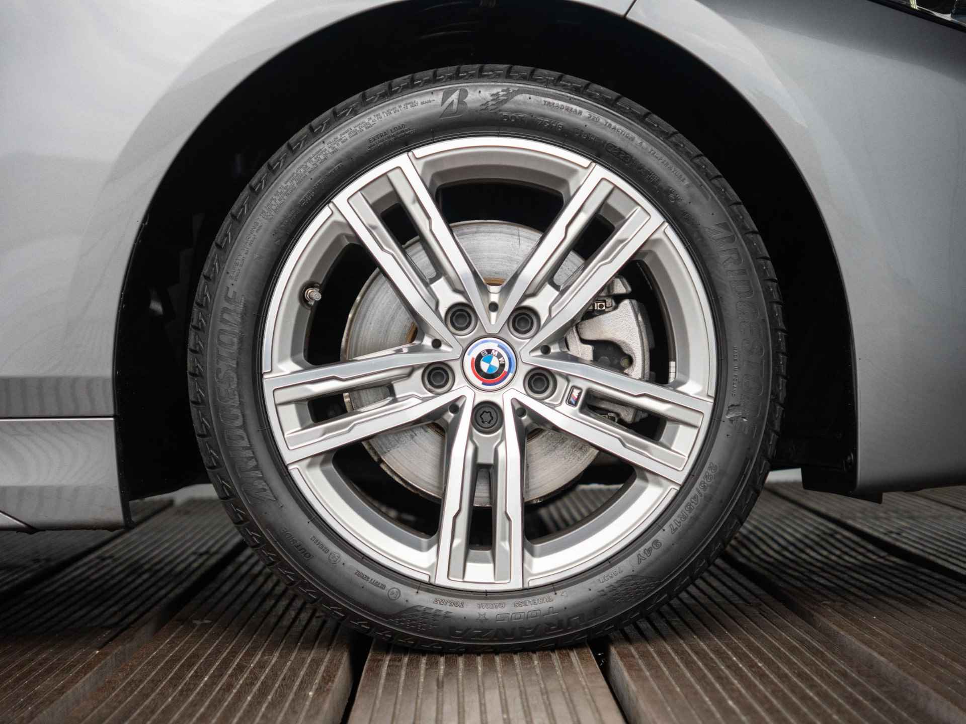 BMW 1 Serie 5-deurs 118i M-Sportpakket | Sportstoelen | 17 inch velgen - 6/48