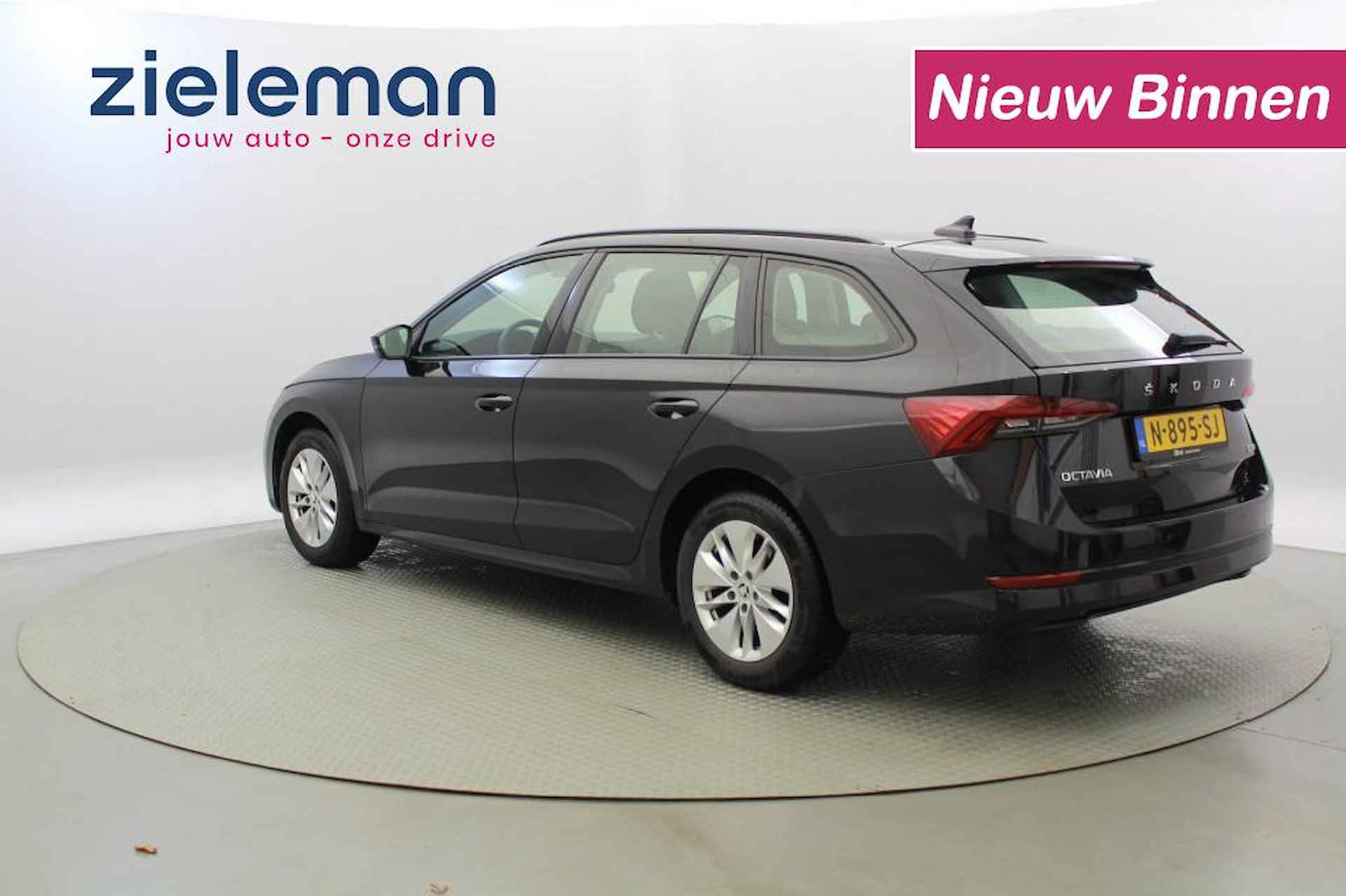 SKODA Octavia 1.0 e-TSI Hybrid Business Edition Automaat - 3/24