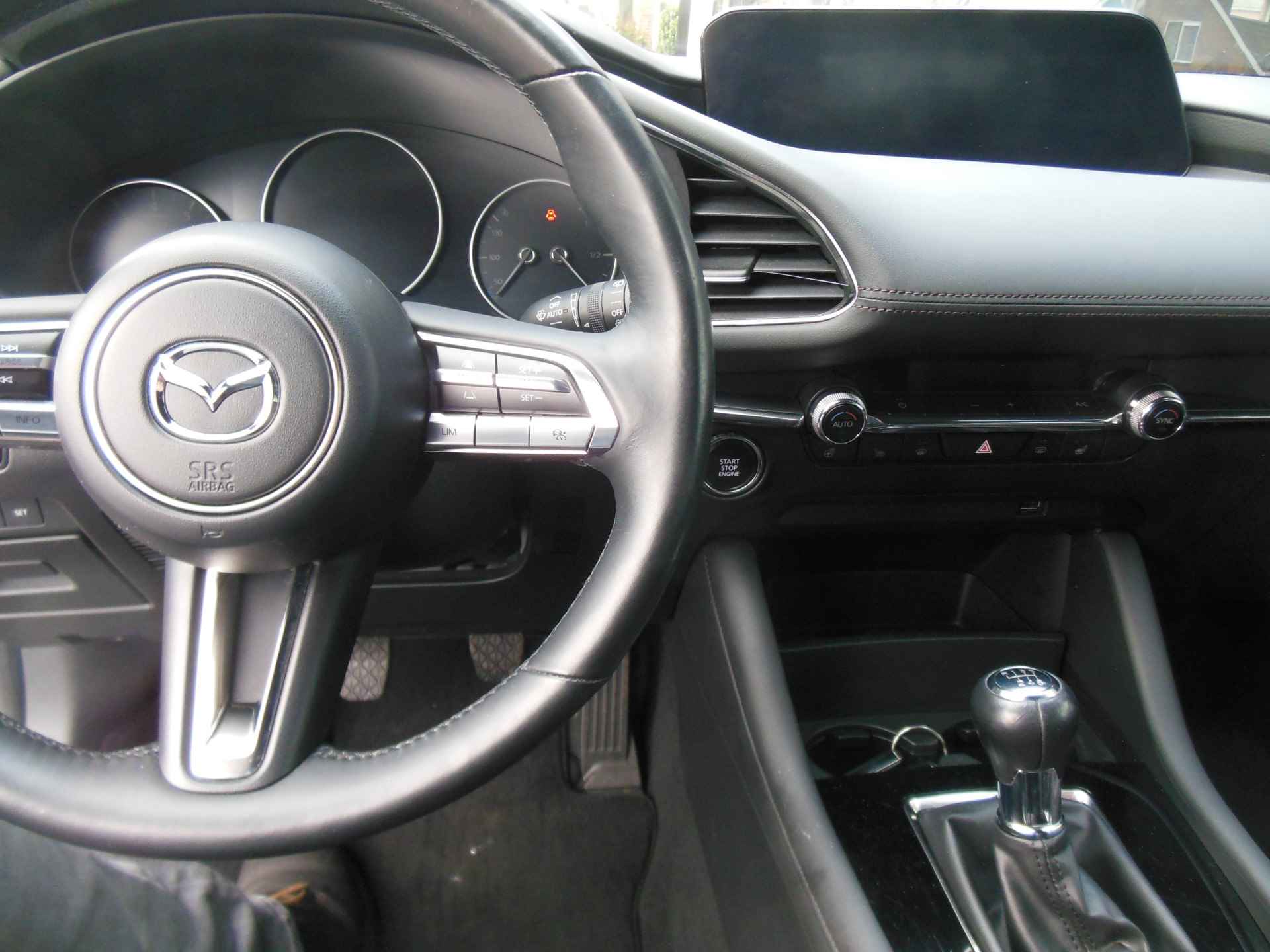 Mazda 3 2.0 SkyActiv-X 180 Luxury 12 maanden Bovag garantie leer  carplay android - 14/22