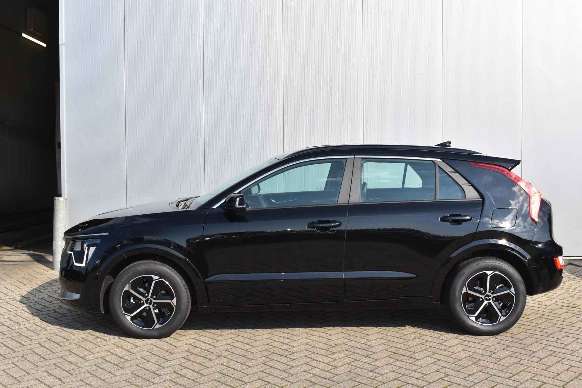 Kia Niro HEV 1.6 GDi Hybrid DynamicLine | Adaptieve Cruise Control | Navigatie | Parkeercamera | Climate control - 3/28