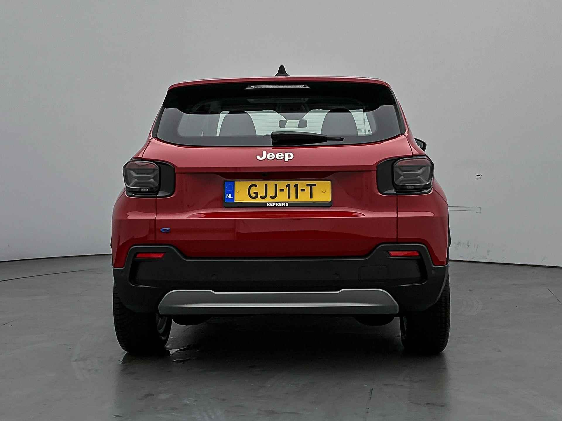 Jeep Avenger EV SUV Altitude 54 kWh 156 pk | Navigatie | Achteruitrijcamera | Keyless Entry/Start | Voorstoelen Verwarmd | Volledig Digitaal Instrumentenpaneel | Elektrische Achterklep met Sensor | LED Koplampen | Adaptieve Cruise Control | 17" Lichtmetalen Velgen | Apple Carplay/Android Auto | - 7/33