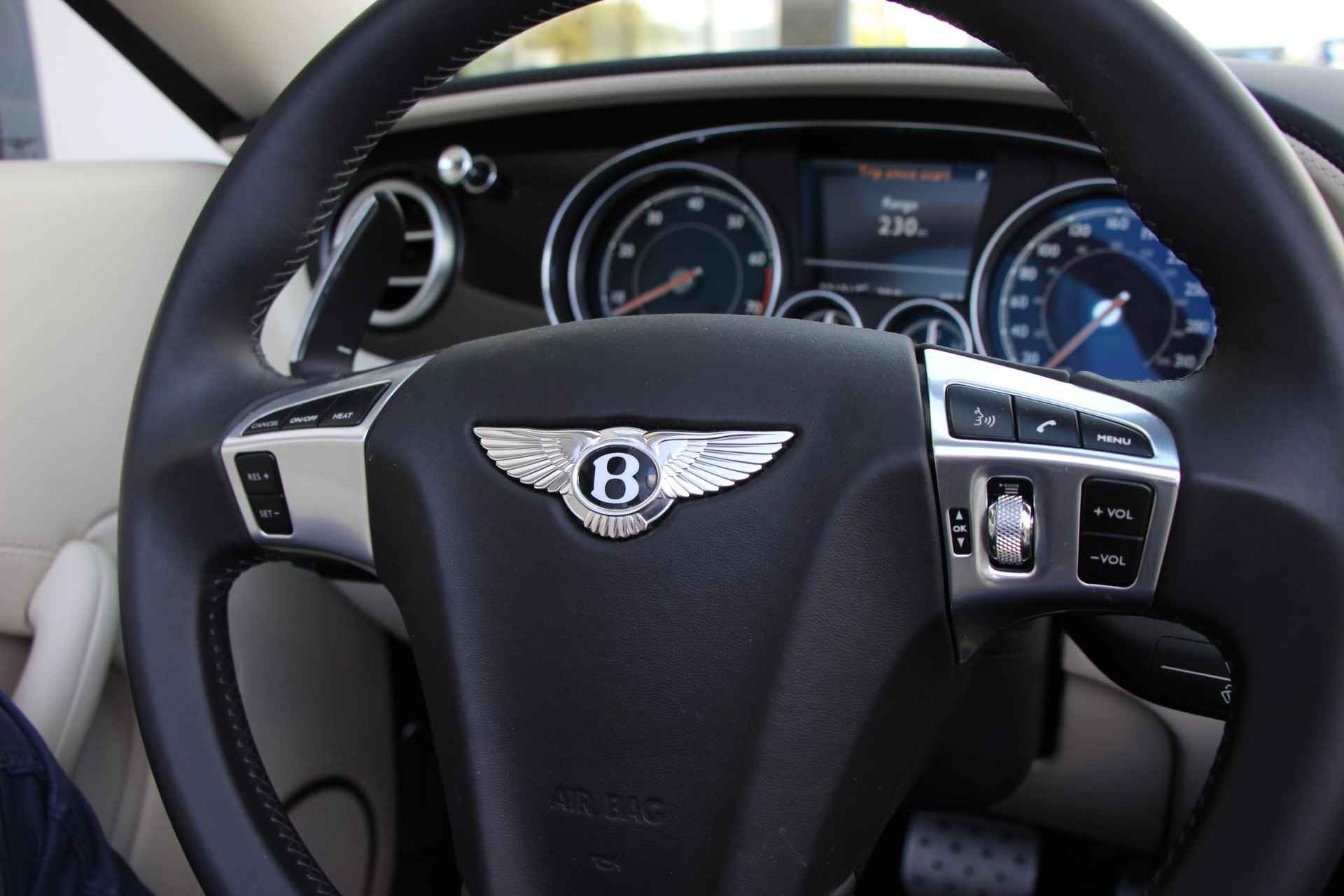 Bentley Continental GTC 4.0 V8 | Massage Stoelen | Stuur verwarmbaar | Breitling uurwerk - 23/37