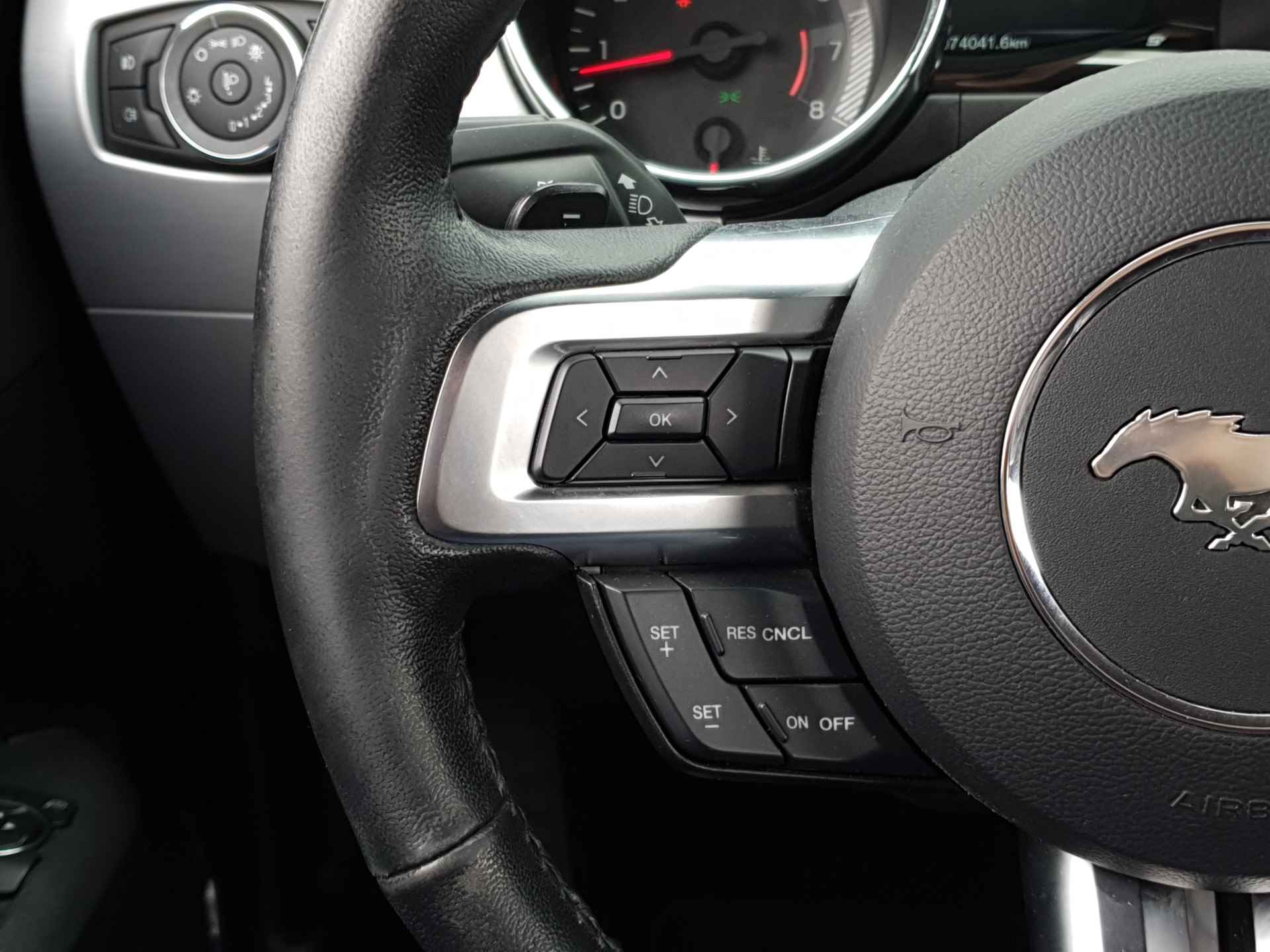 Ford Mustang Convertible 5.0 V8 GT | Compleet! | Dealeronderhouden | Uniek! | Alarmsysteem | Custom Pack - 19/48