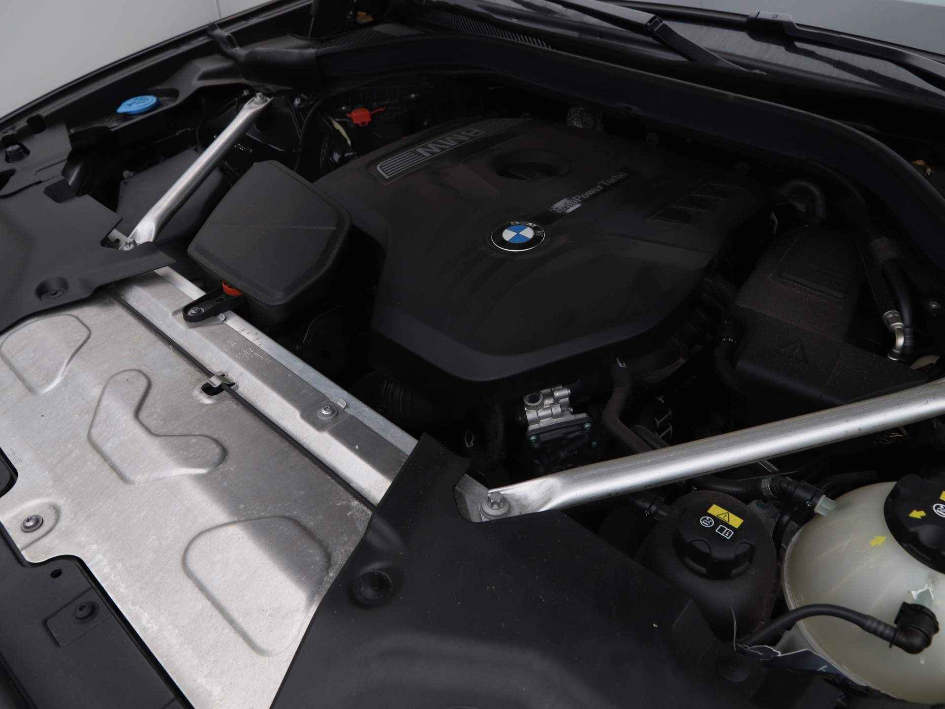 BMW X3 xDrive20i Exe X-line Aut - 5/25